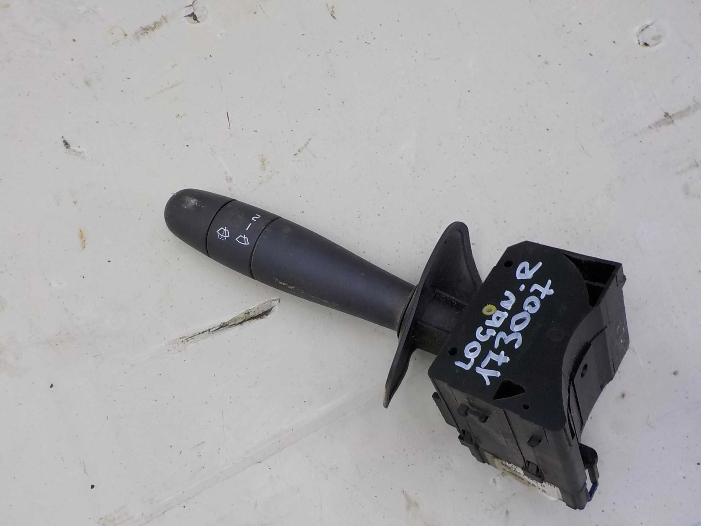 подрулевой переключатель Renault Logan I рестайлинг (2009—2015)  Право