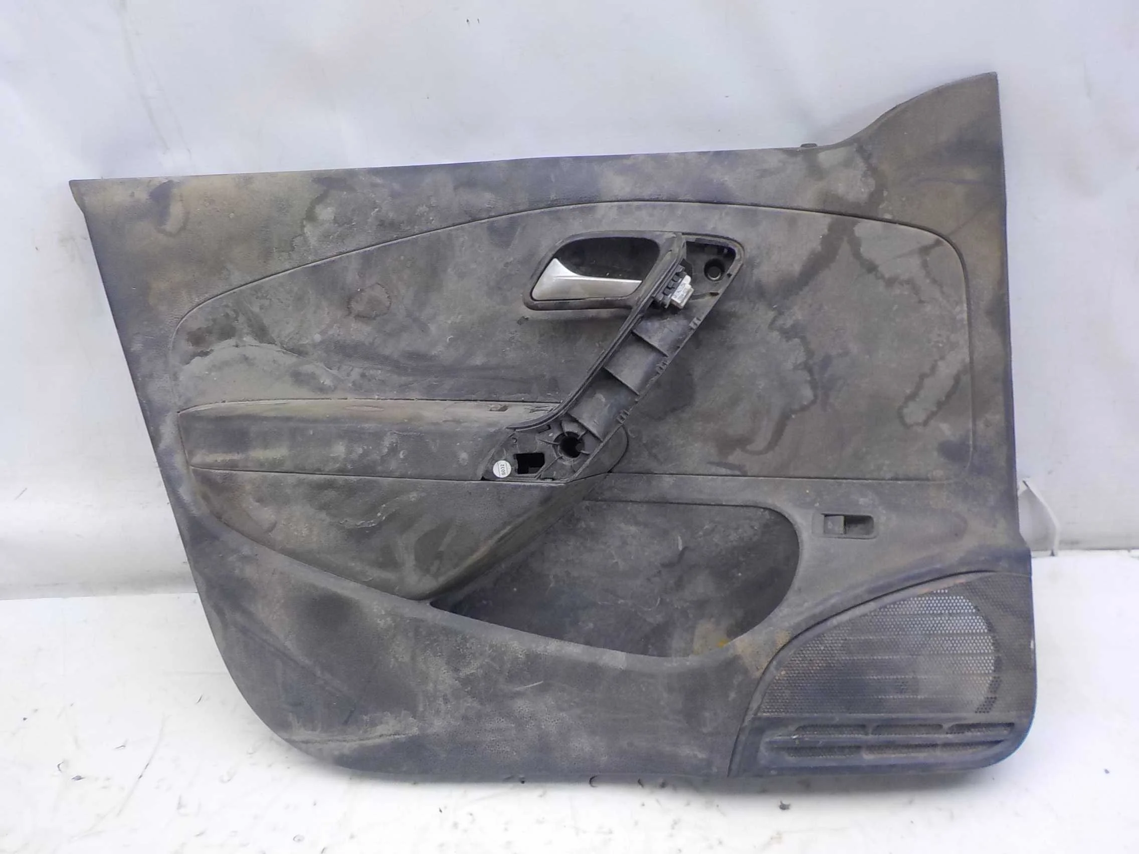 Обшивка двери Volkswagen Polo V (2009—2015)