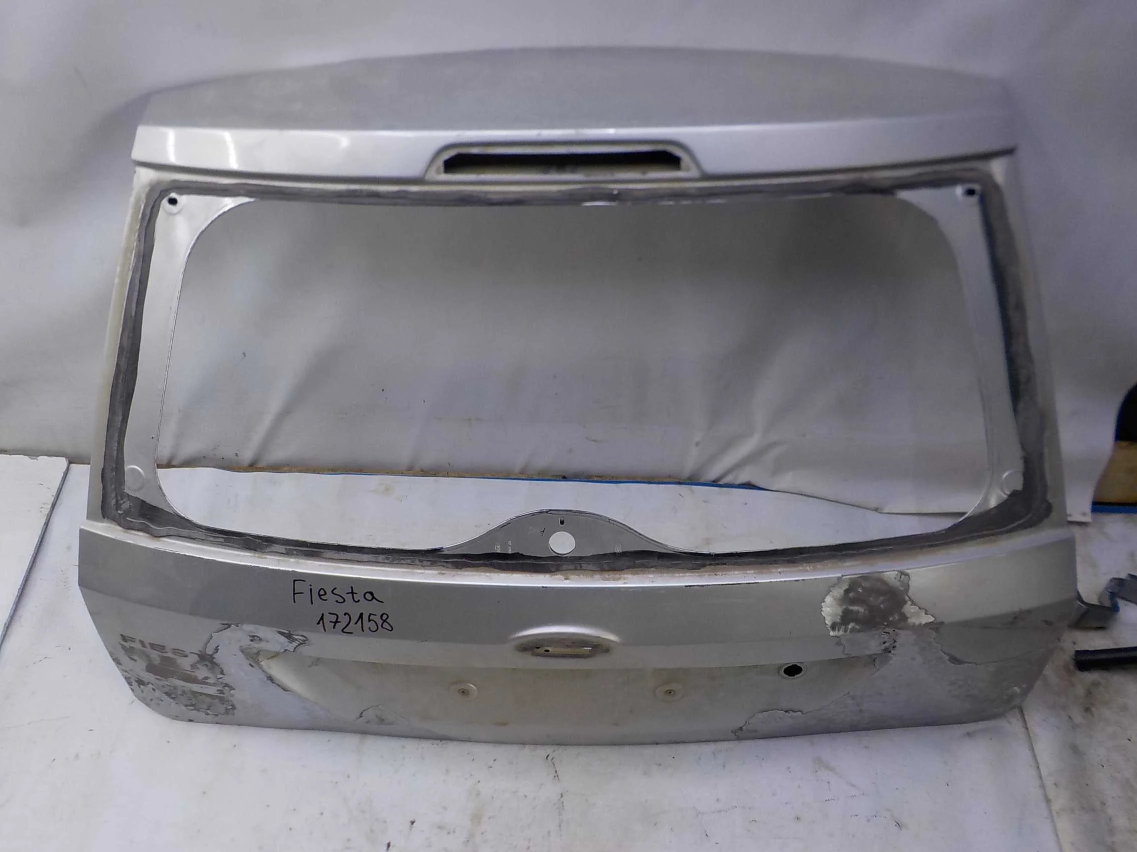 Крышка багажника Ford Fiesta Mk5 (2002—2008)