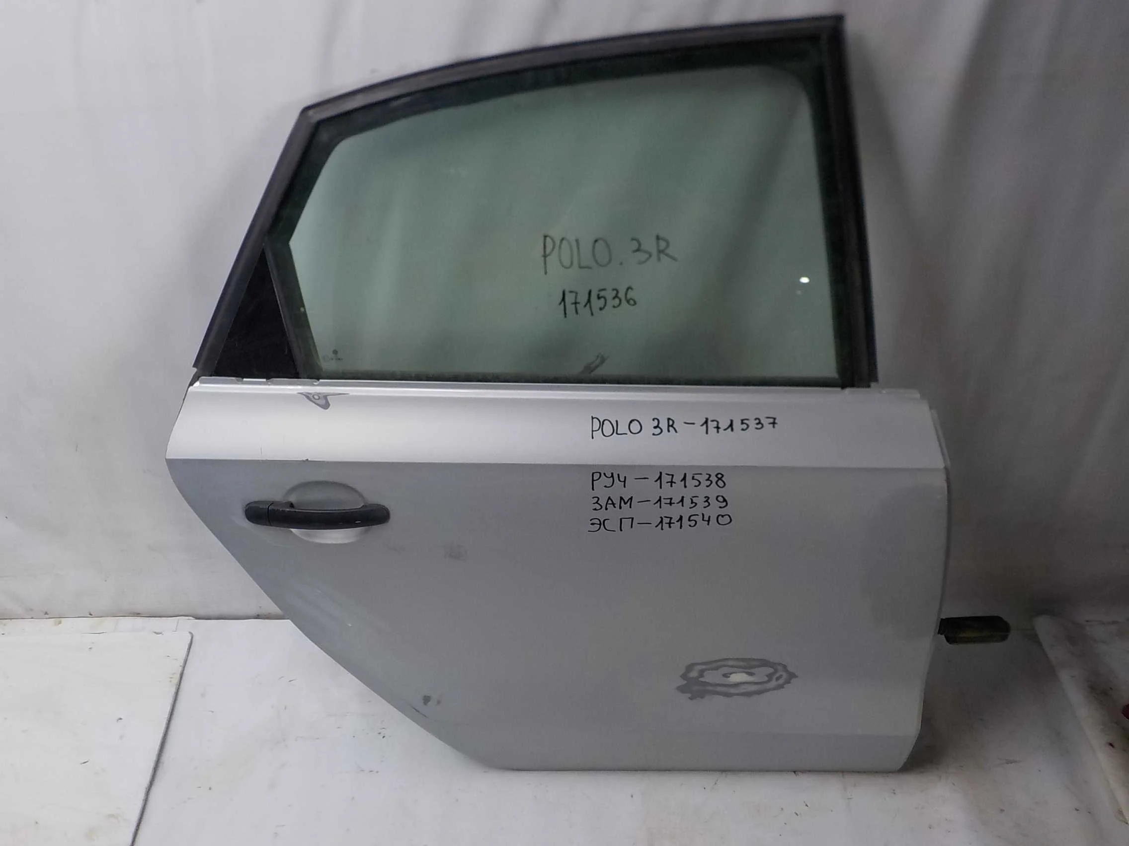 стекло Volkswagen Polo V (2009—2015) Зад Право
