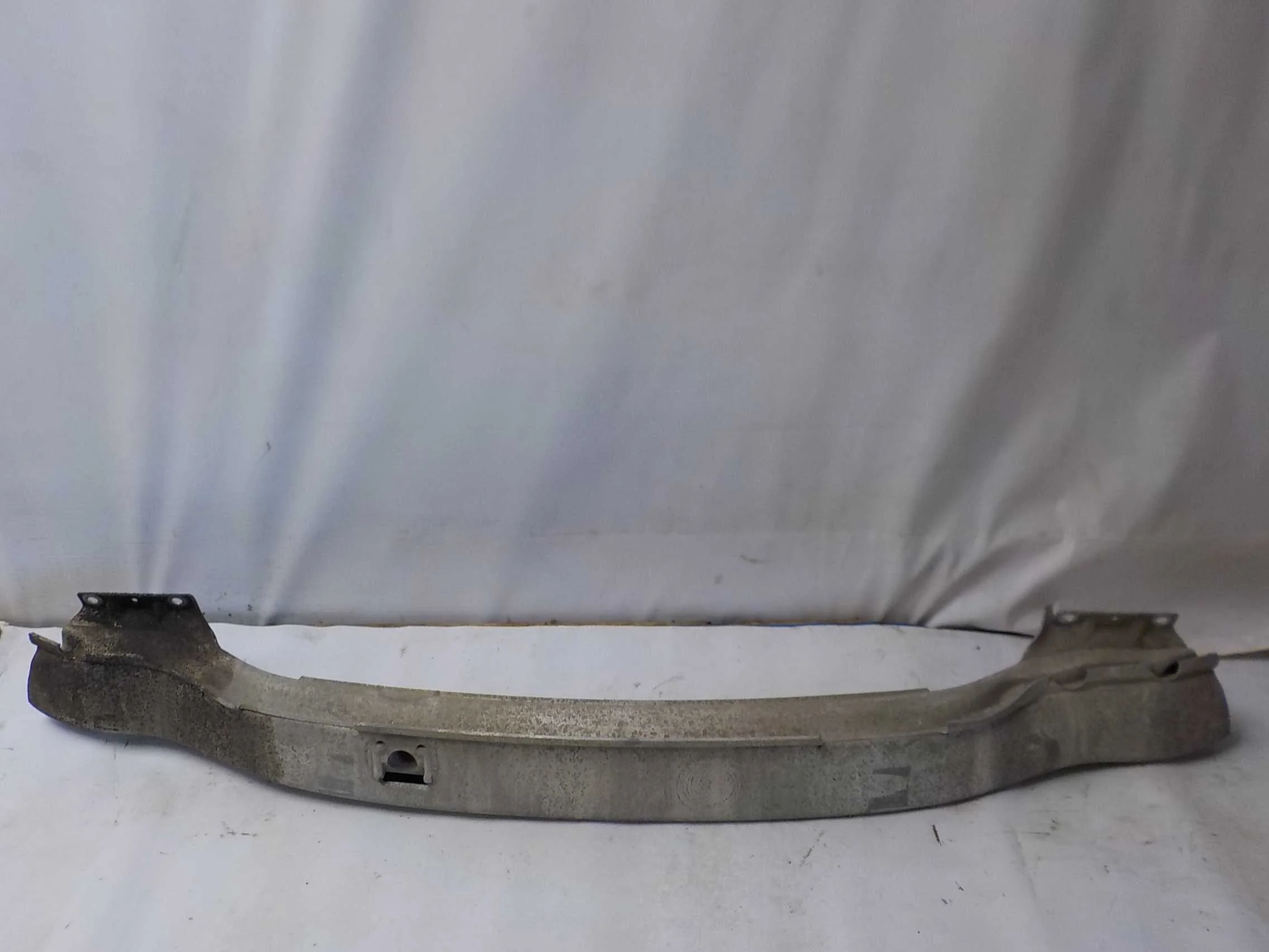 Усилитель бампера Audi A8 D3 рестайлинг 2 (2007—2010) Зад