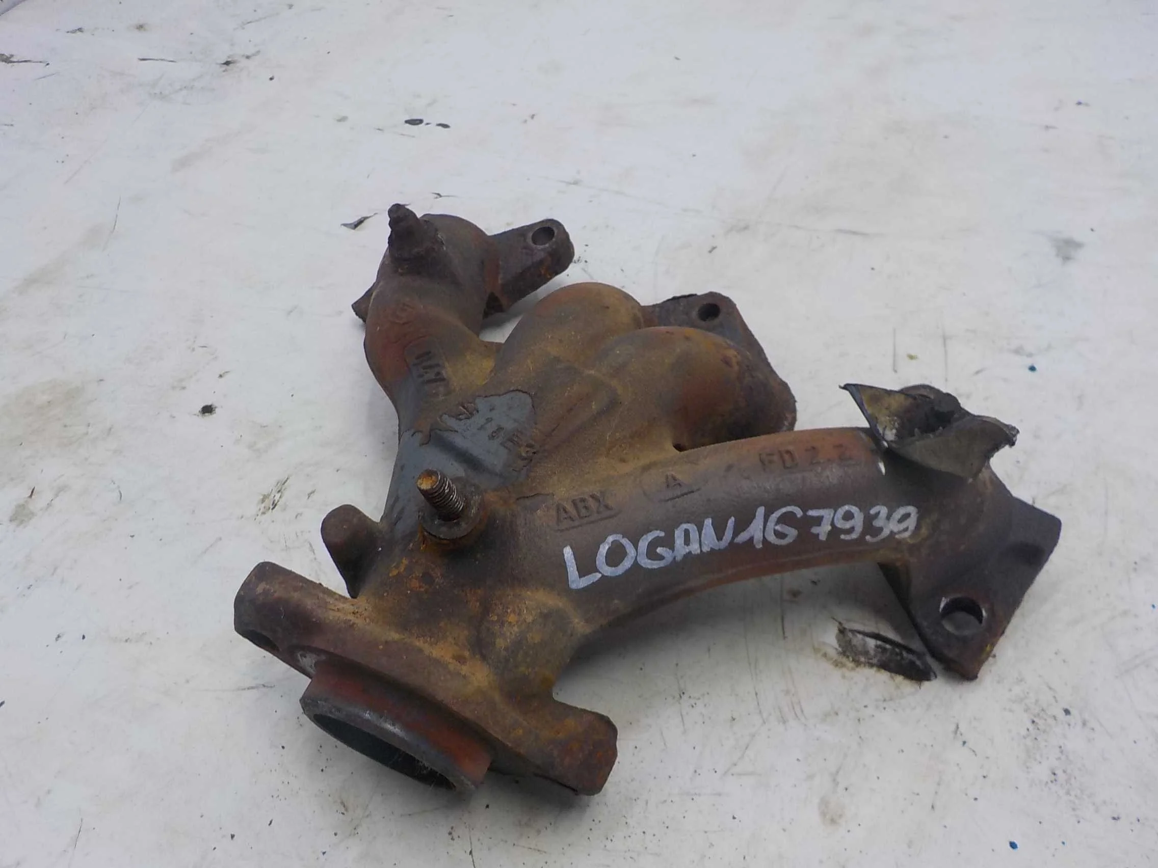 Коллектор выпускной Renault Logan I (2004—2009)