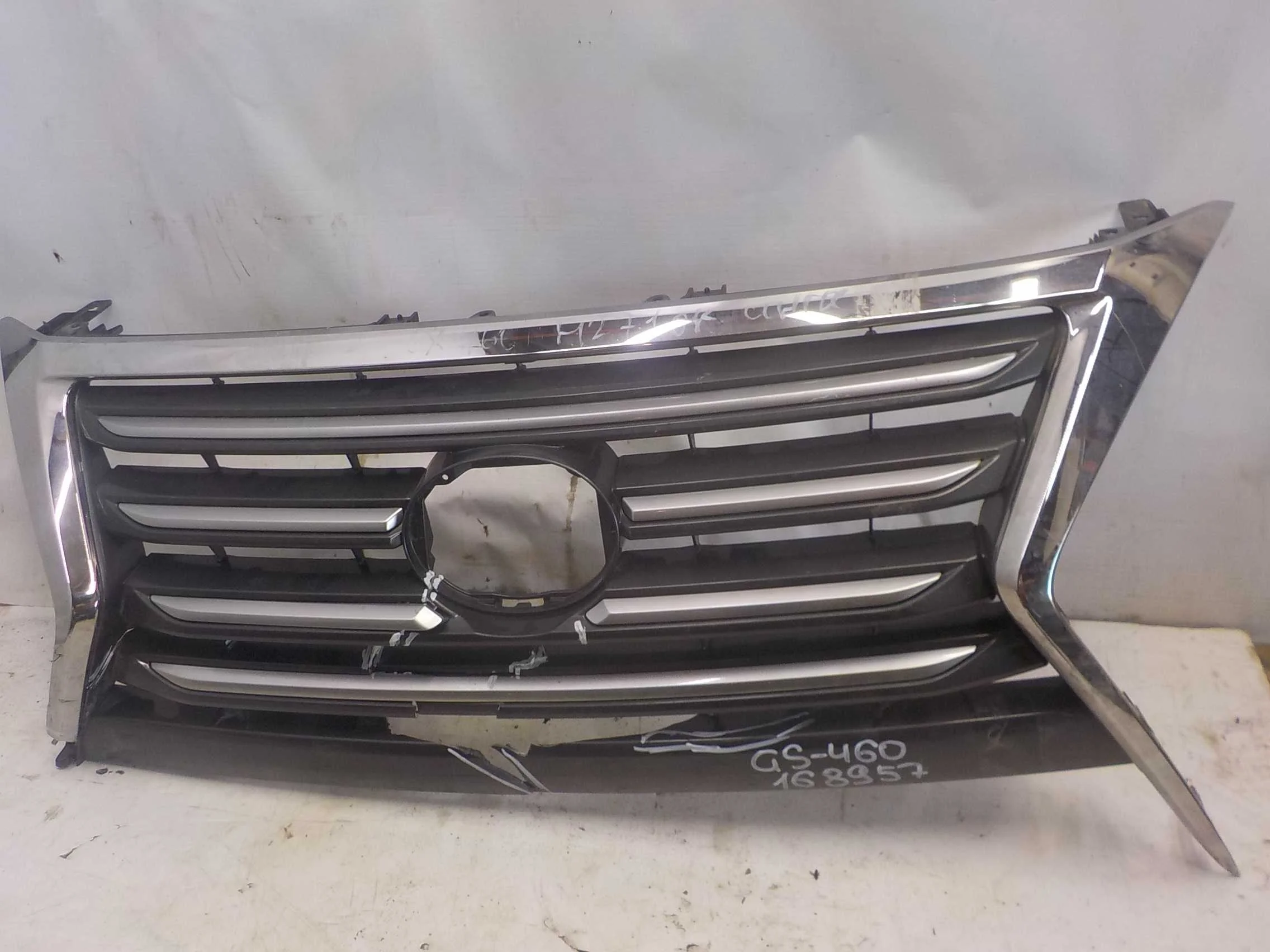 Решетка радиатора Lexus GX J150 рестайлинг (2013—2019)