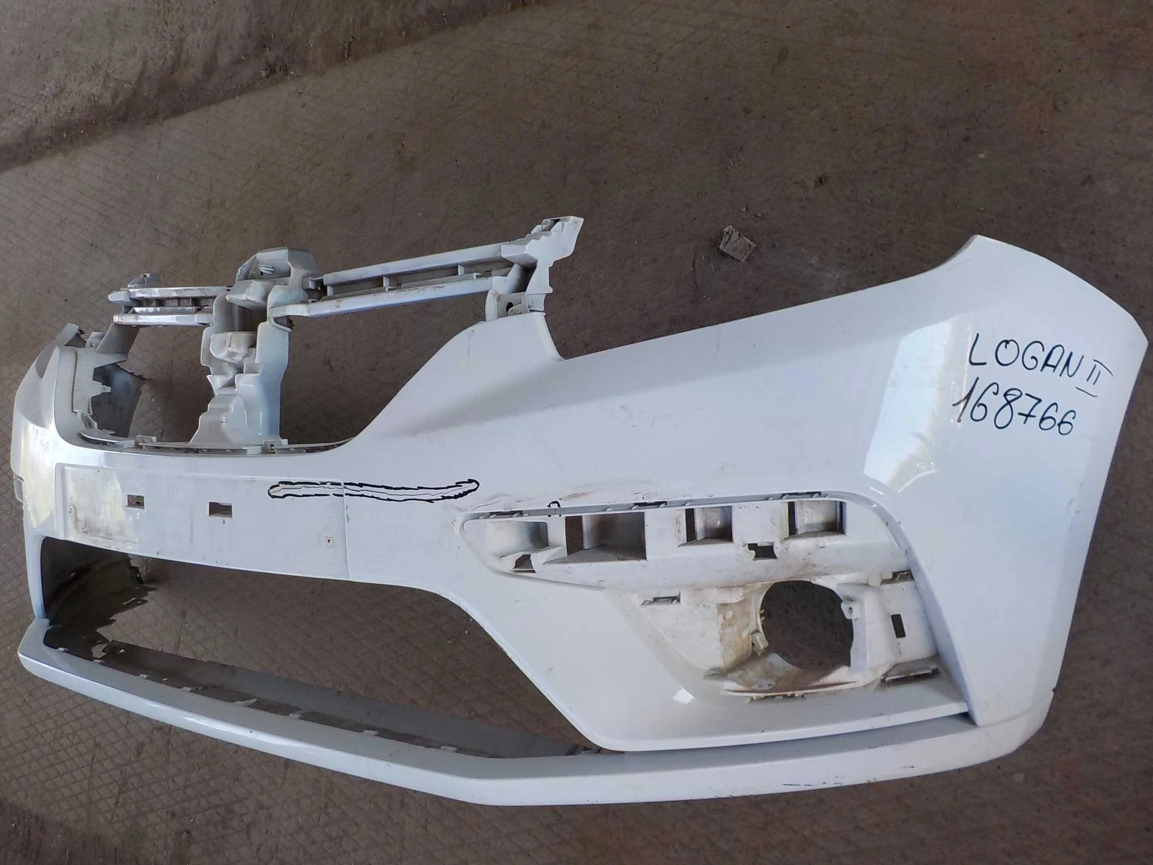 Бампер Renault Logan II рестайлинг (2018—2022) Перед