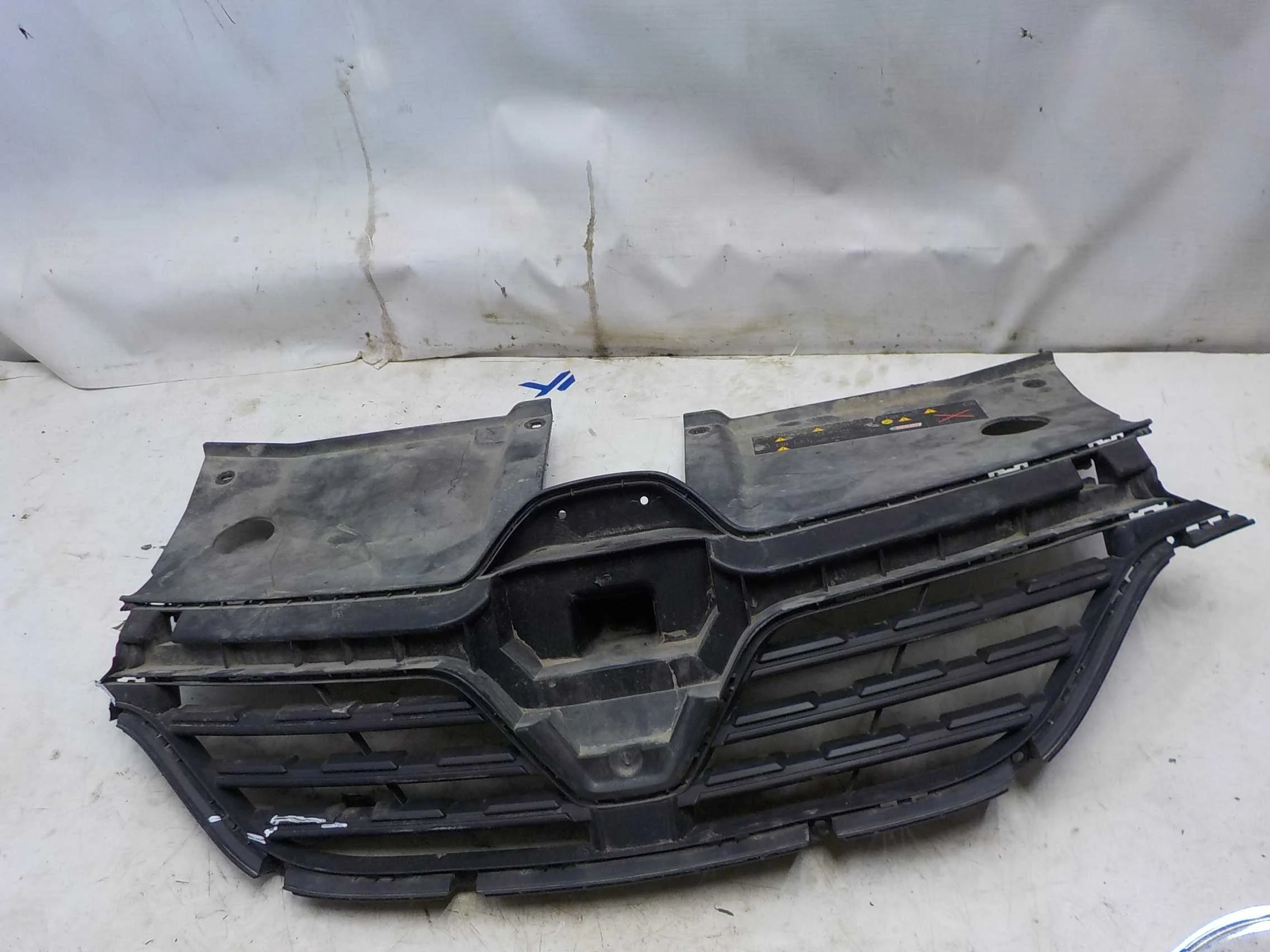 Решетка радиатора Renault Arkana I (2019—2025)