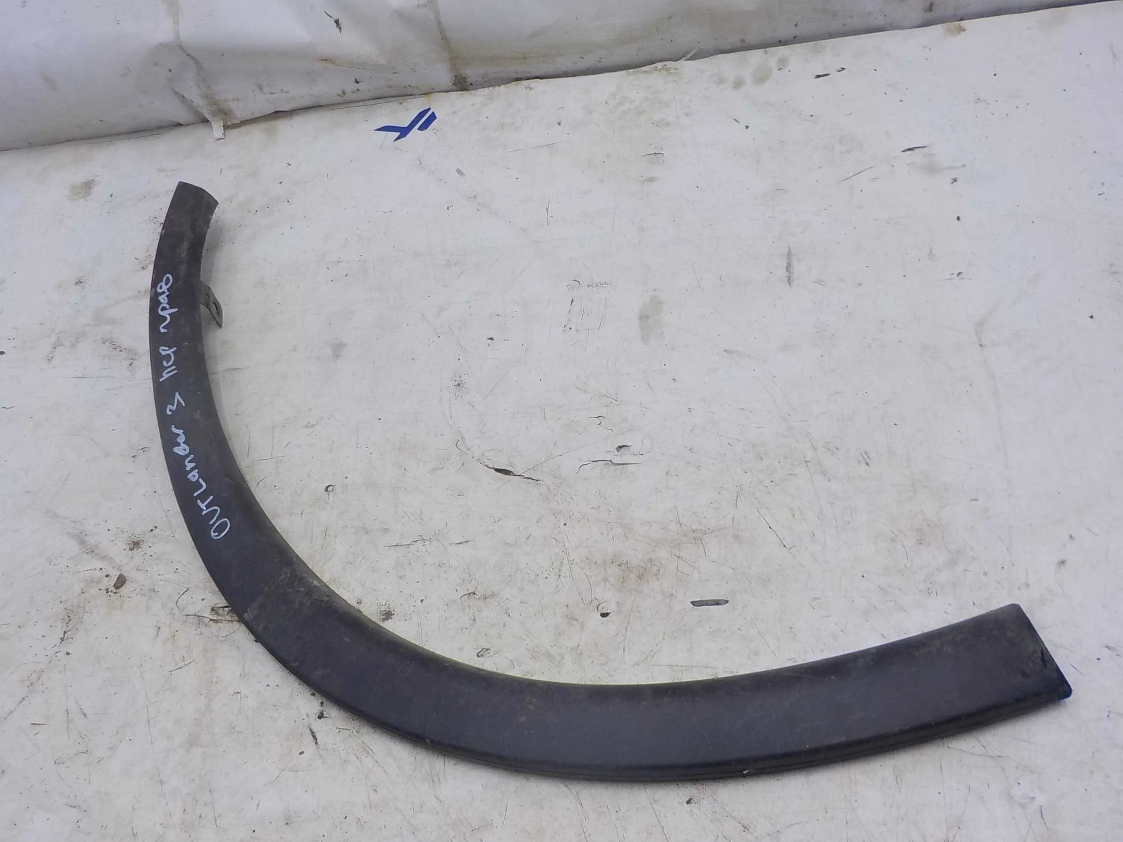 Накладка на крыло Mitsubishi Outlander III (2012—2015) Перед Право