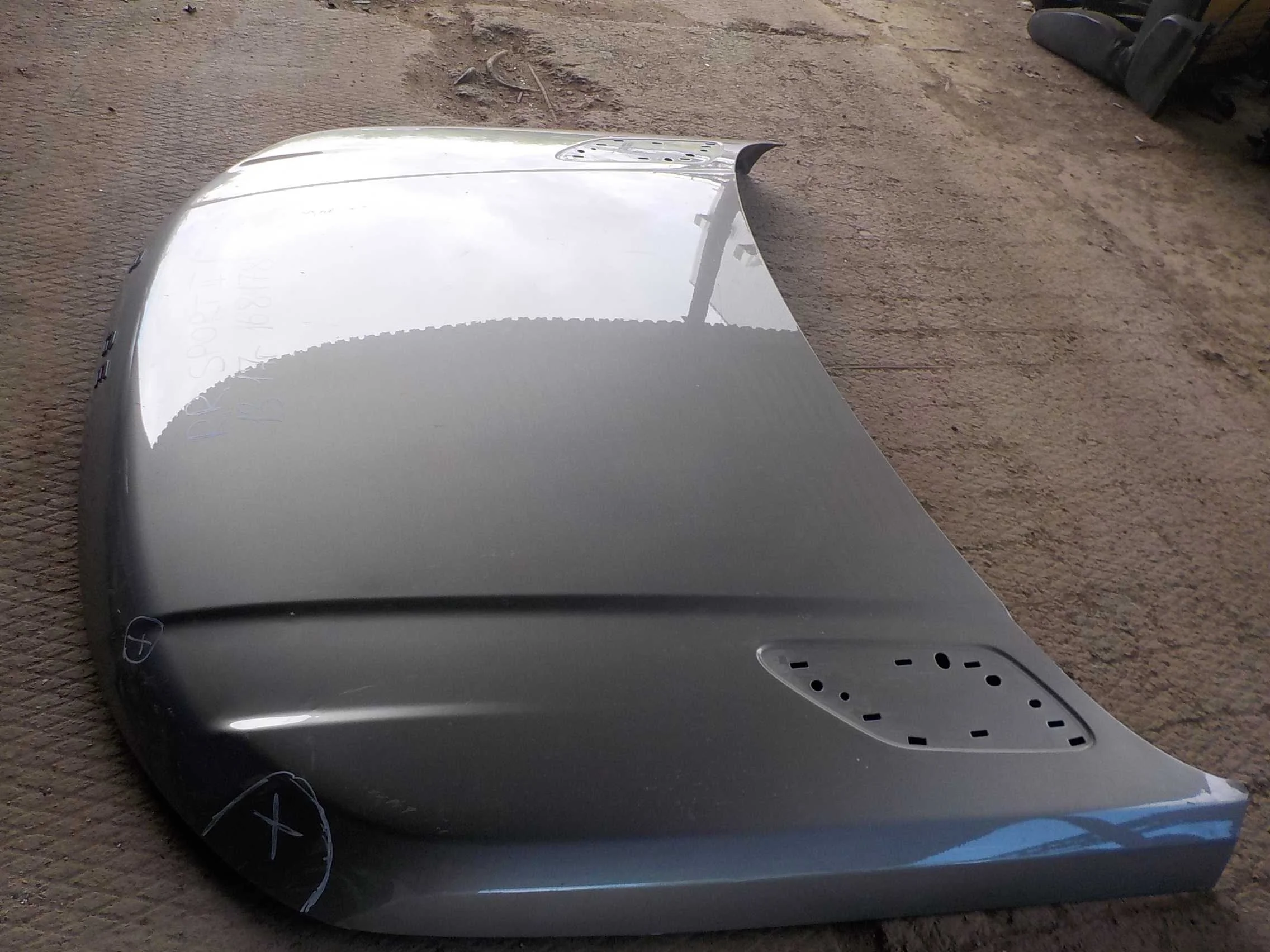 Капот Land Rover Range Rover Sport II рестайлинг (2017—2022)