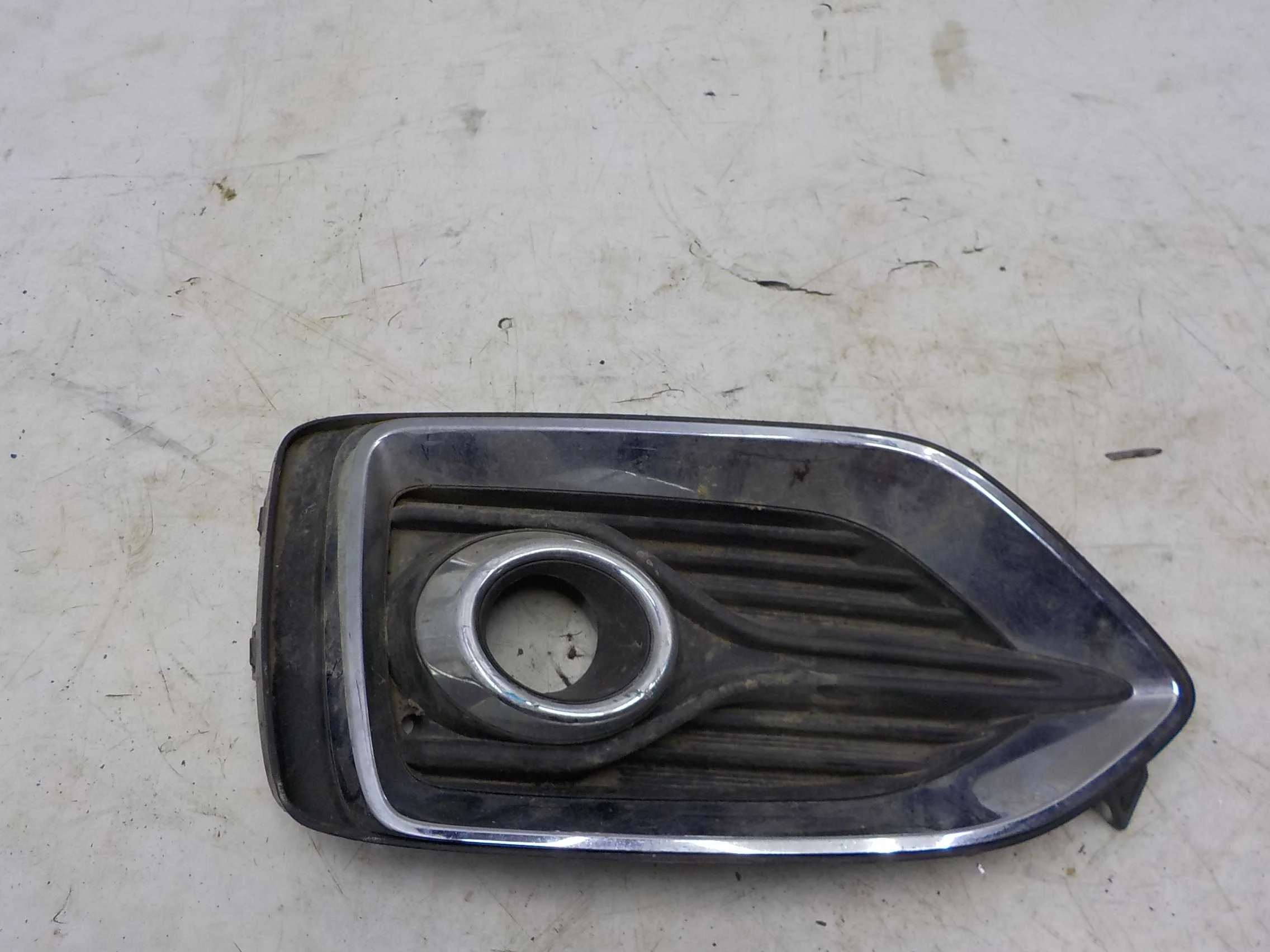 накладка на бампер Hyundai Solaris II (2017—2020) Перед Лево