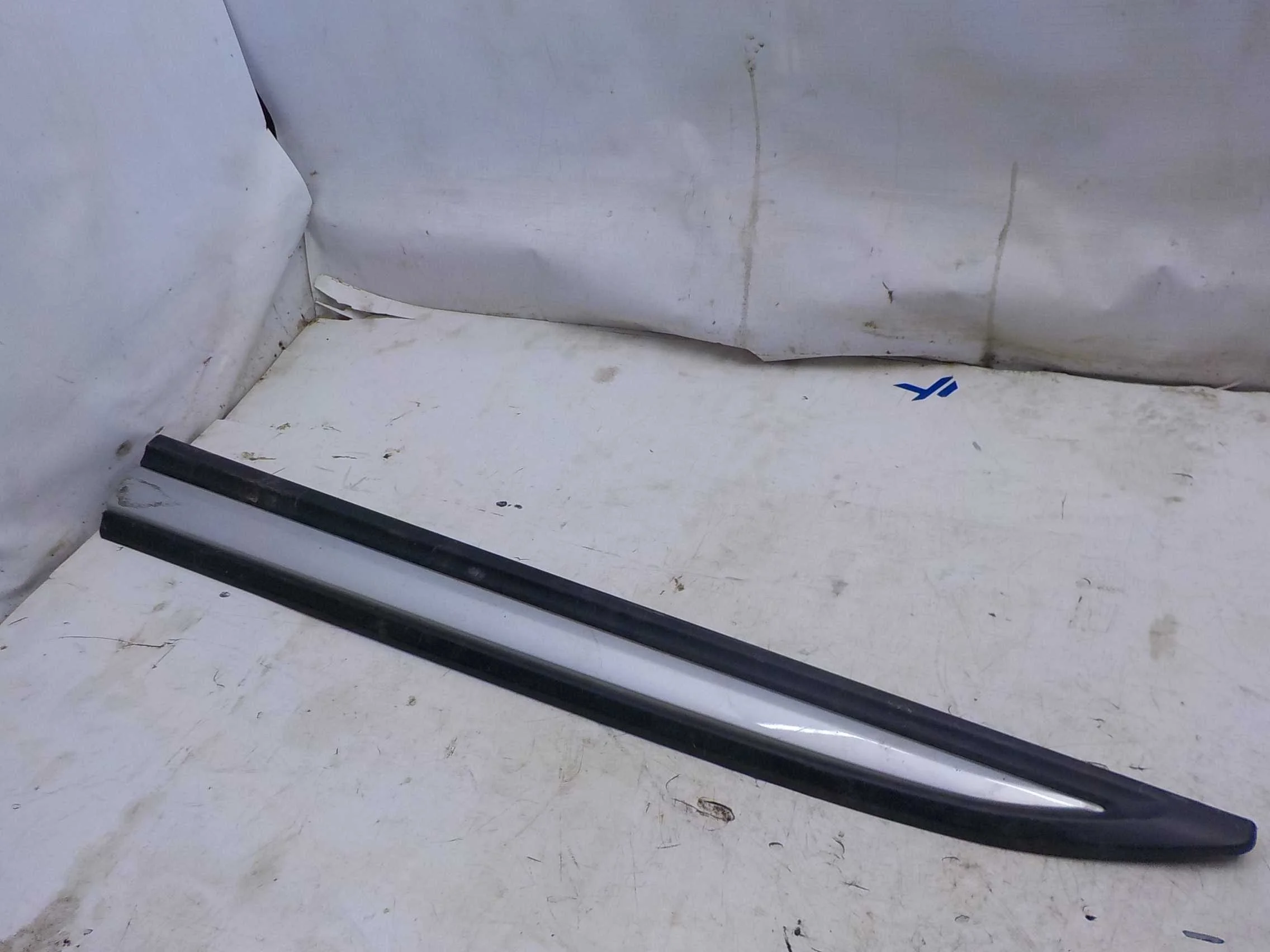 Накладка на дверь Mitsubishi Outlander III рестайлинг 3 (2018—2025)