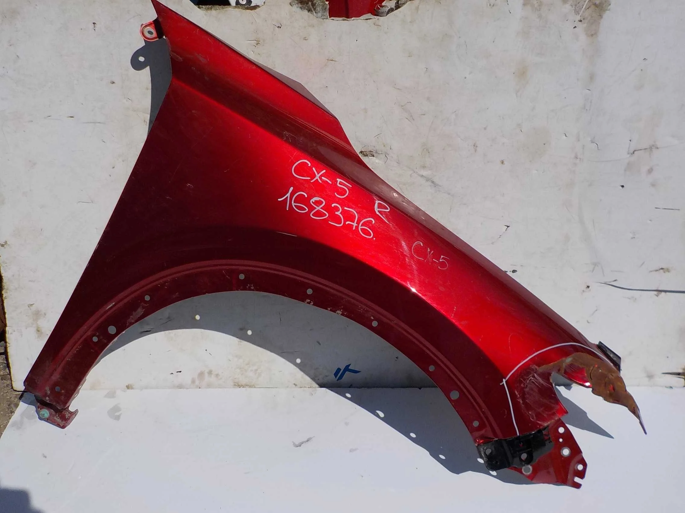 Крыло Mazda CX-5 II (2017—2022) Перед Право