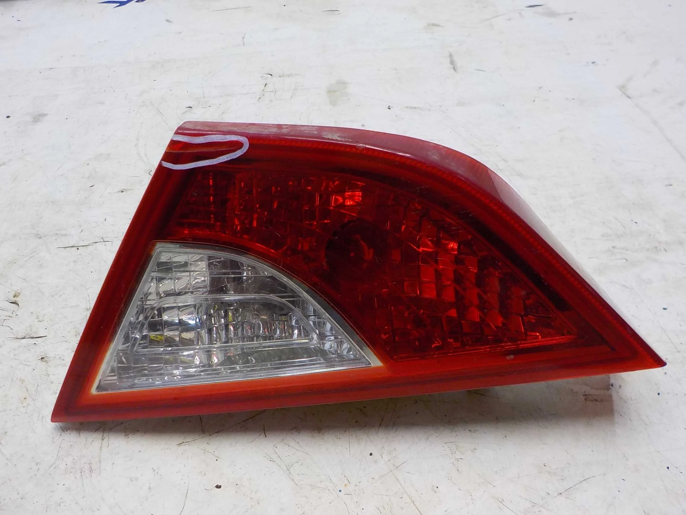 Фонарь Hyundai Sonata VI (2009—2014)  Право