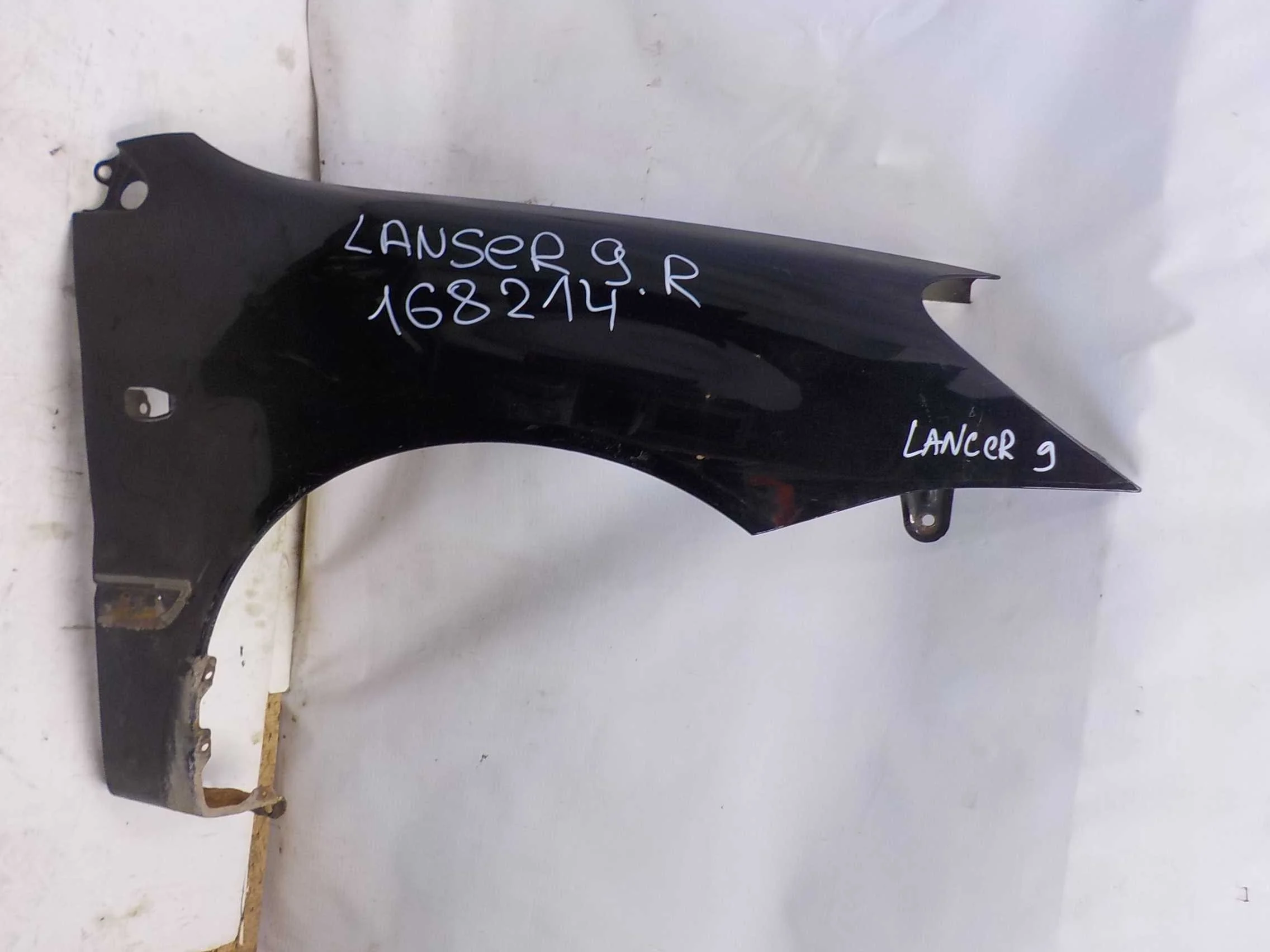 Крыло Mitsubishi Lancer IX (2000—2007) Перед Право