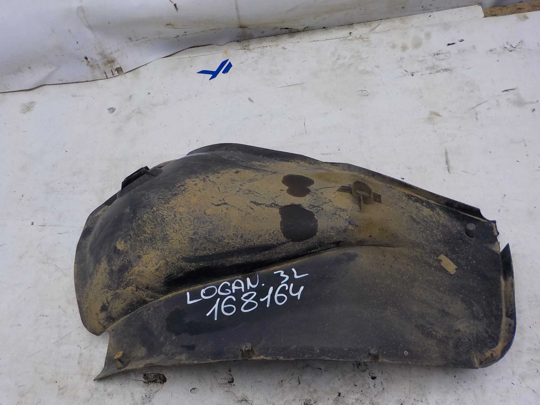 Подкрылок Renault Logan I (2004—2009) Зад Лево