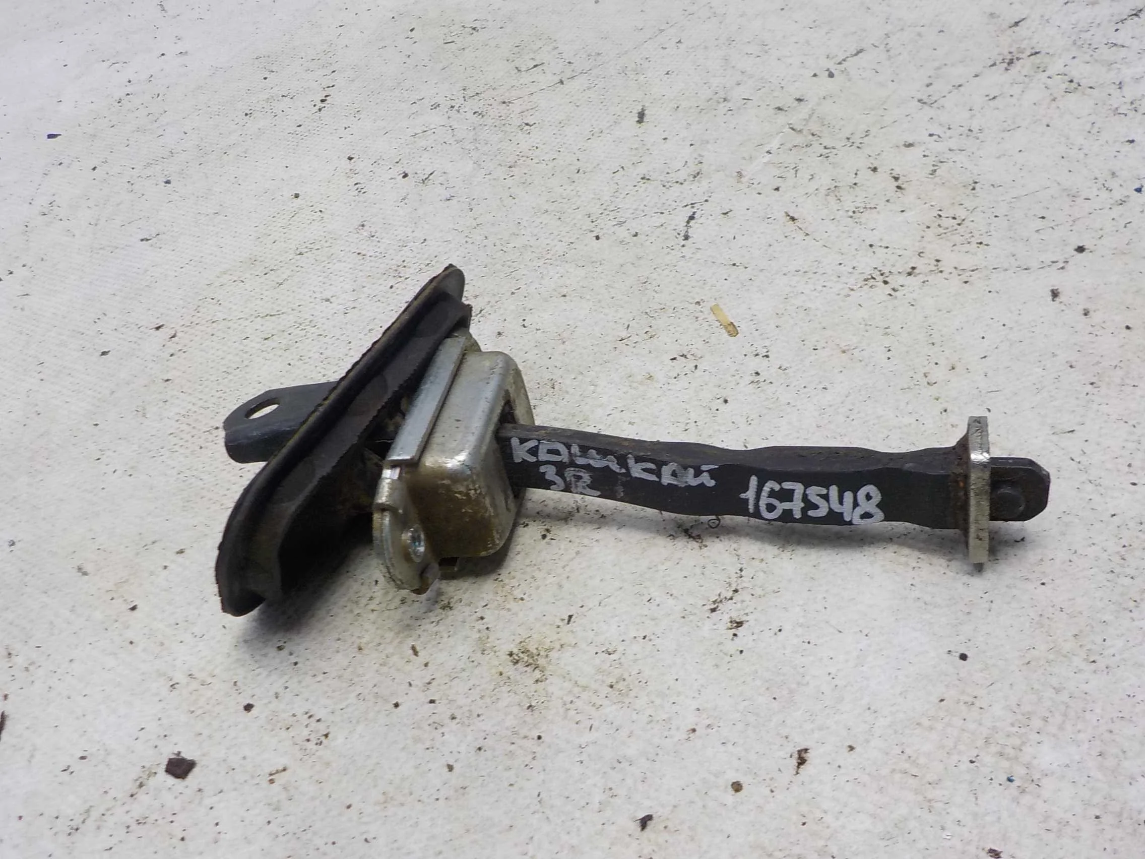 Ограничитель двери Nissan Dualis I (2007—2014)