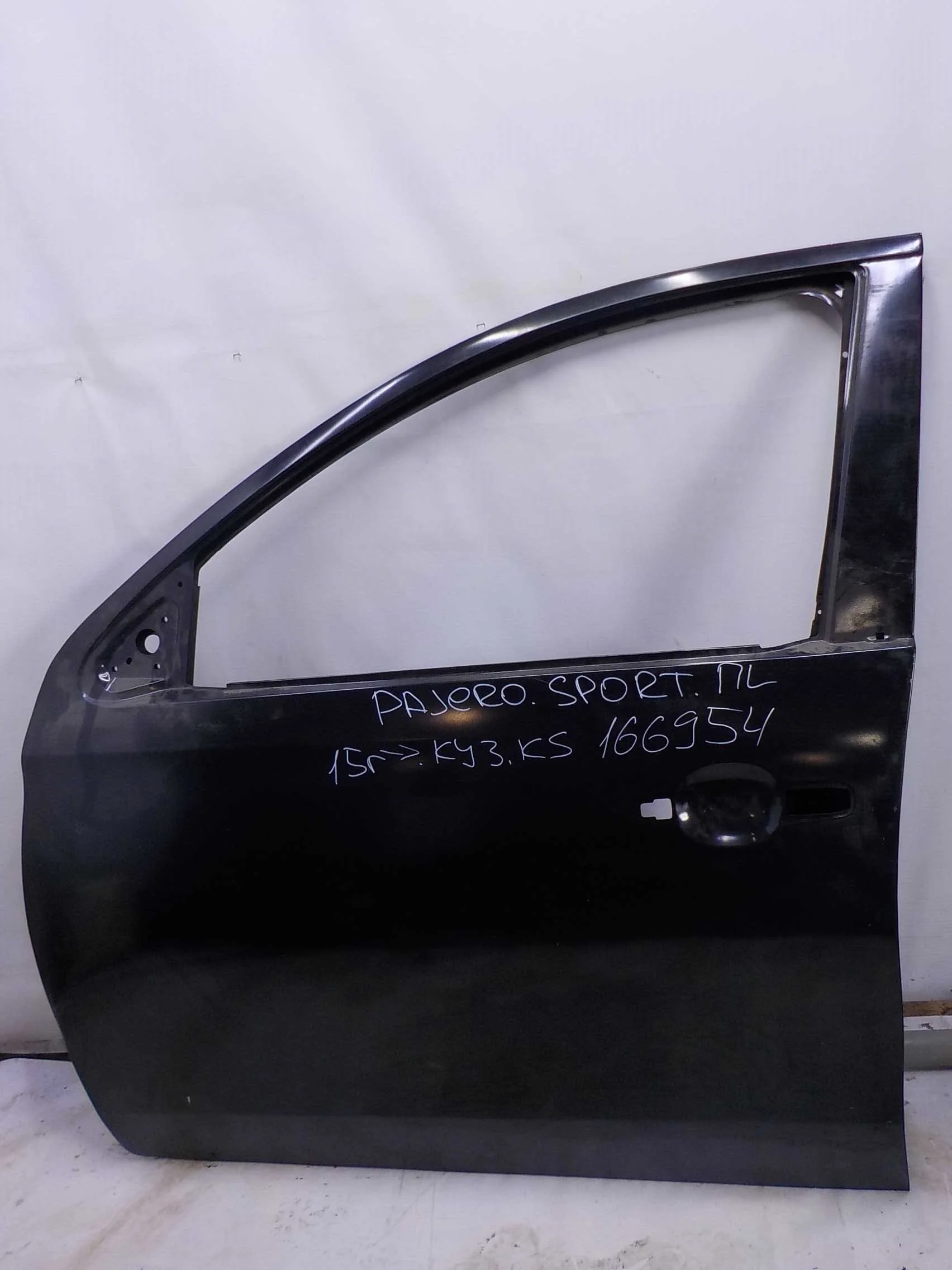 Дверь Mitsubishi Pajero Sport III (2015—2021) Перед Лево