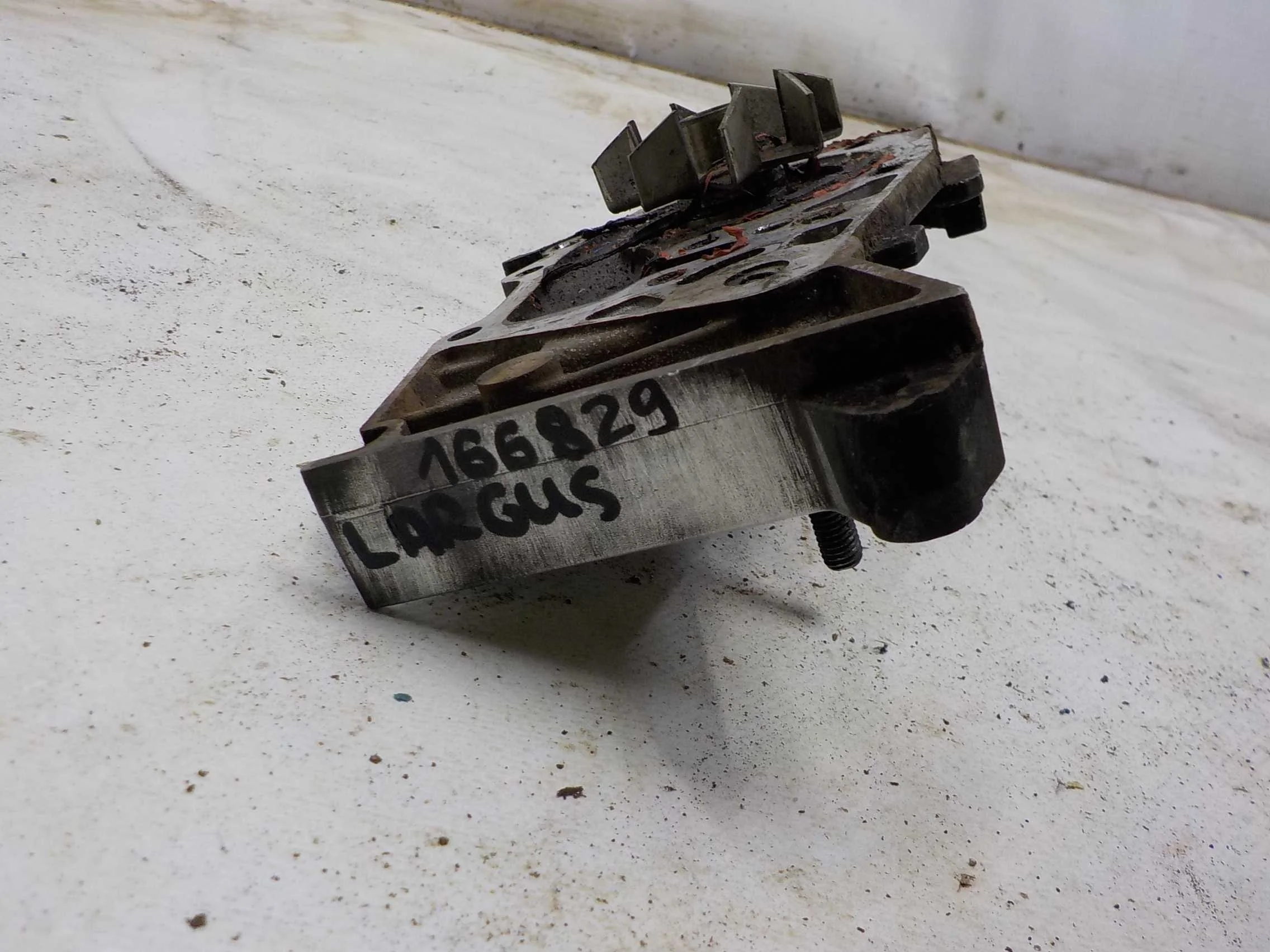 Помпа Renault Clio II (1998—2002)