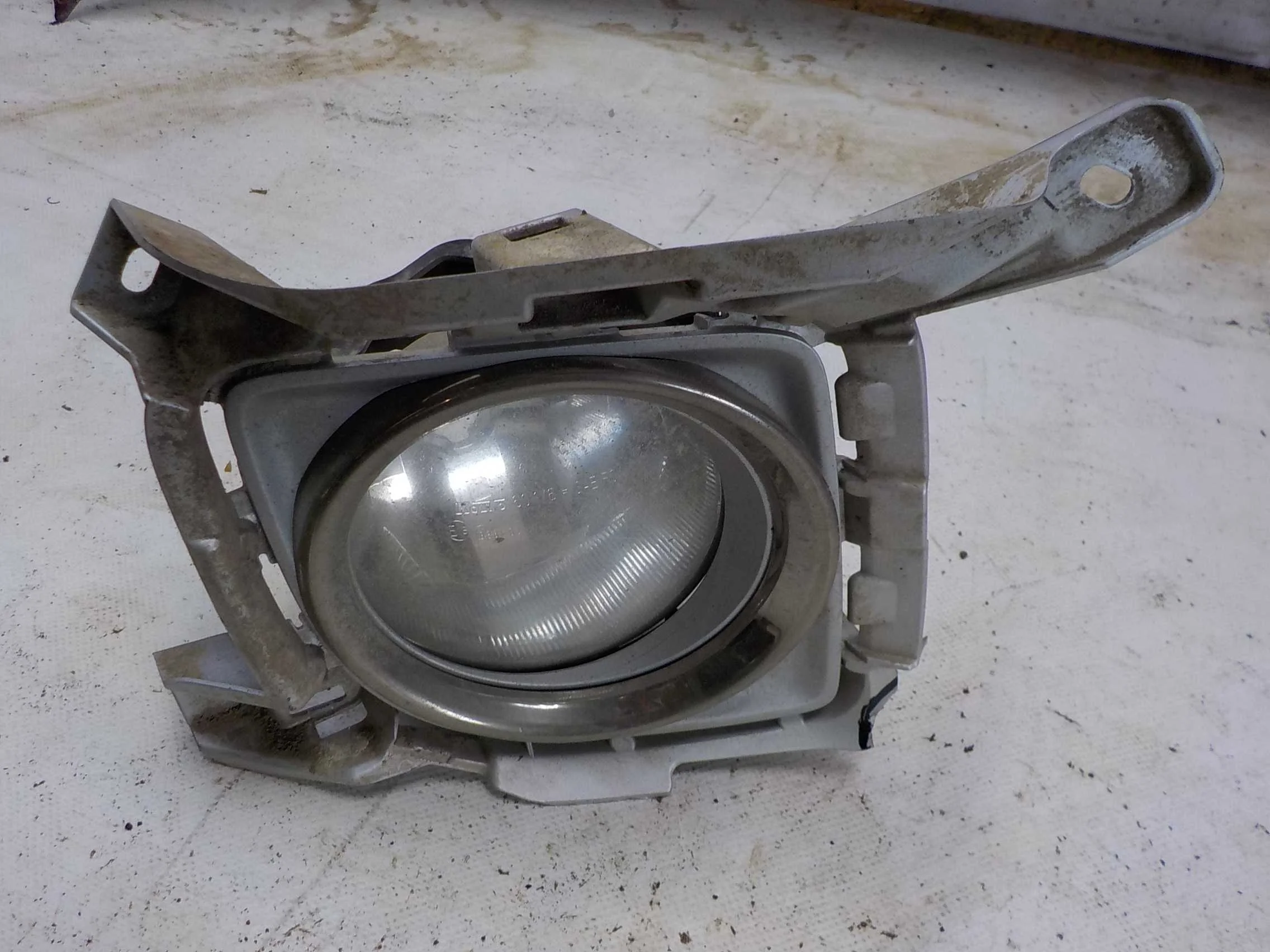 Фара противотуманная Toyota RAV4 IV (2012—2015) Перед Право