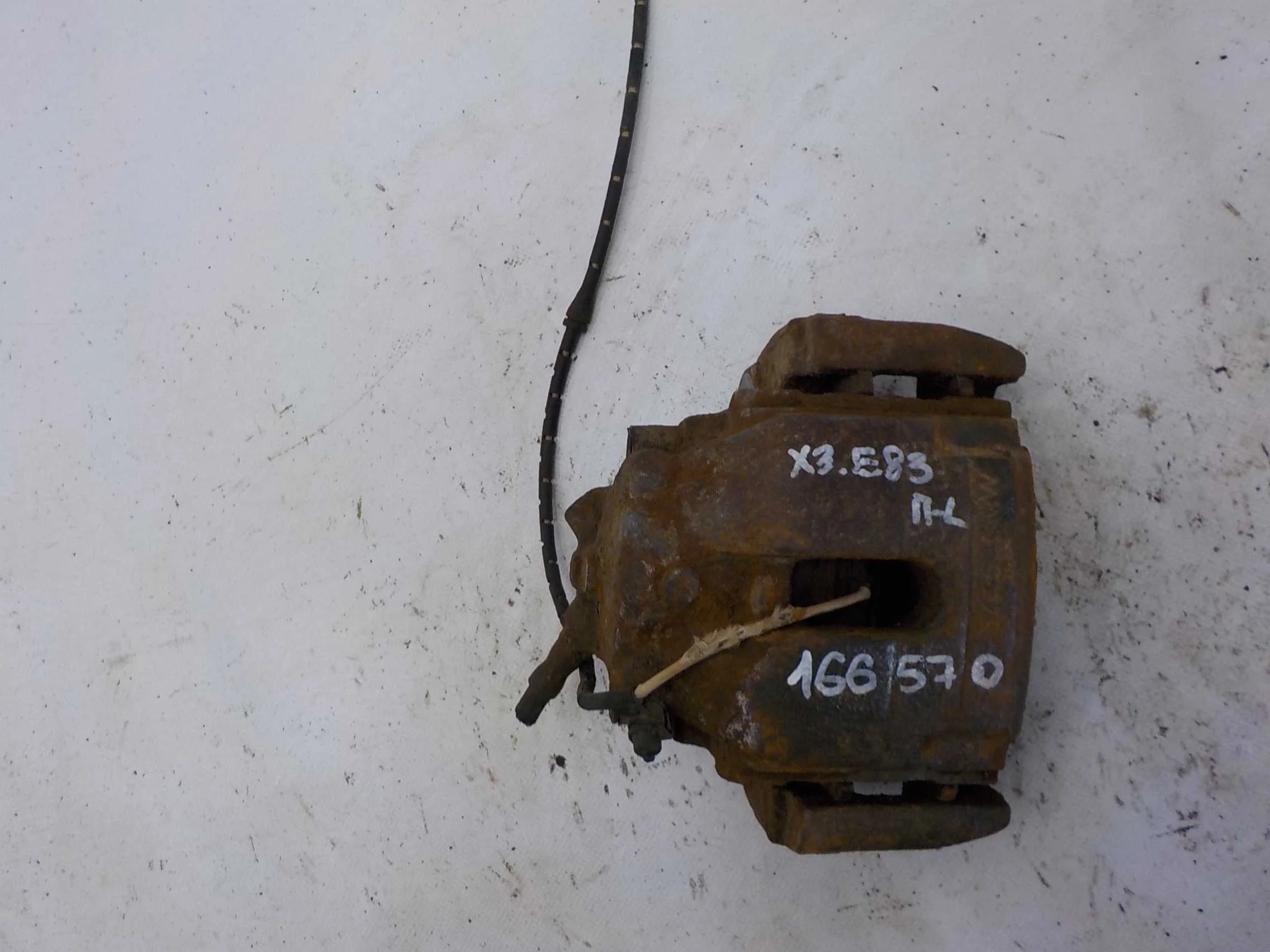 суппорт BMW X3 E83 (2003—2006) Перед Лево