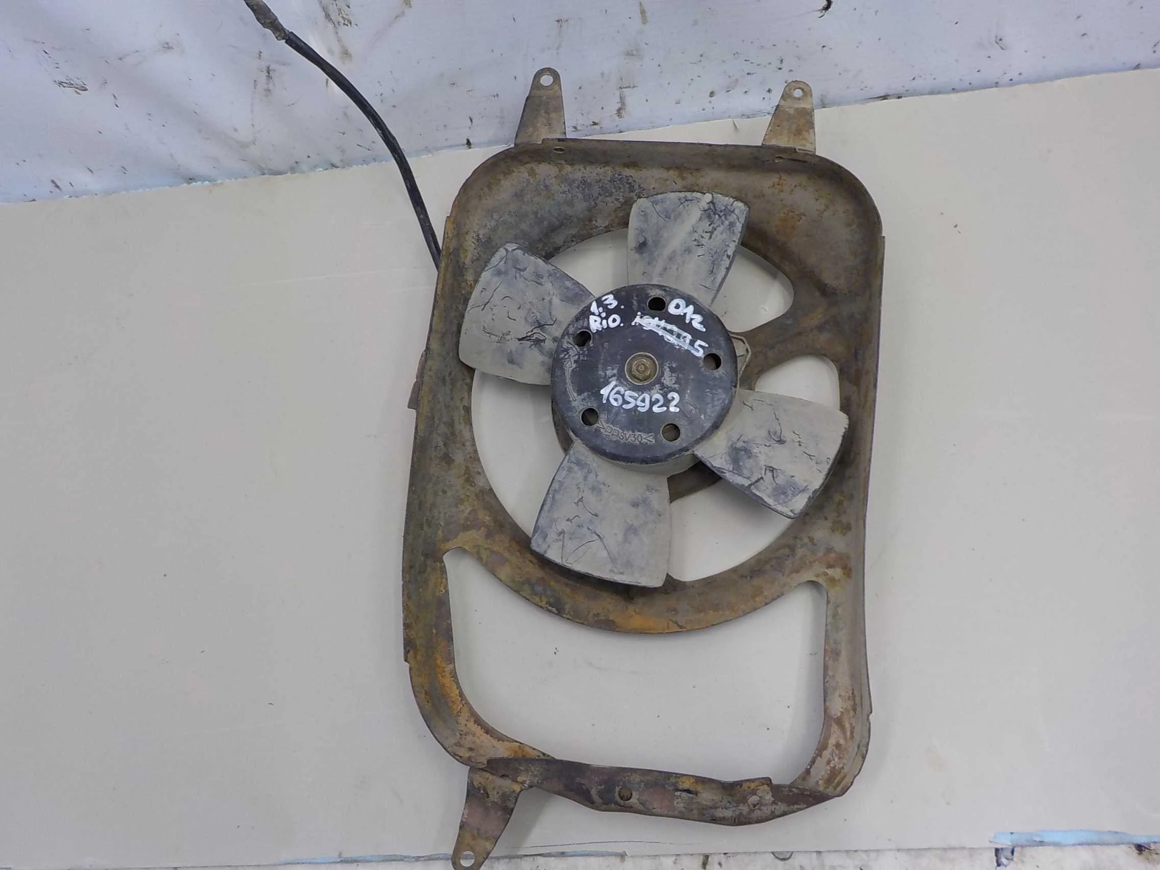 Диффузор радиатора Kia Rio I (1999—2002)