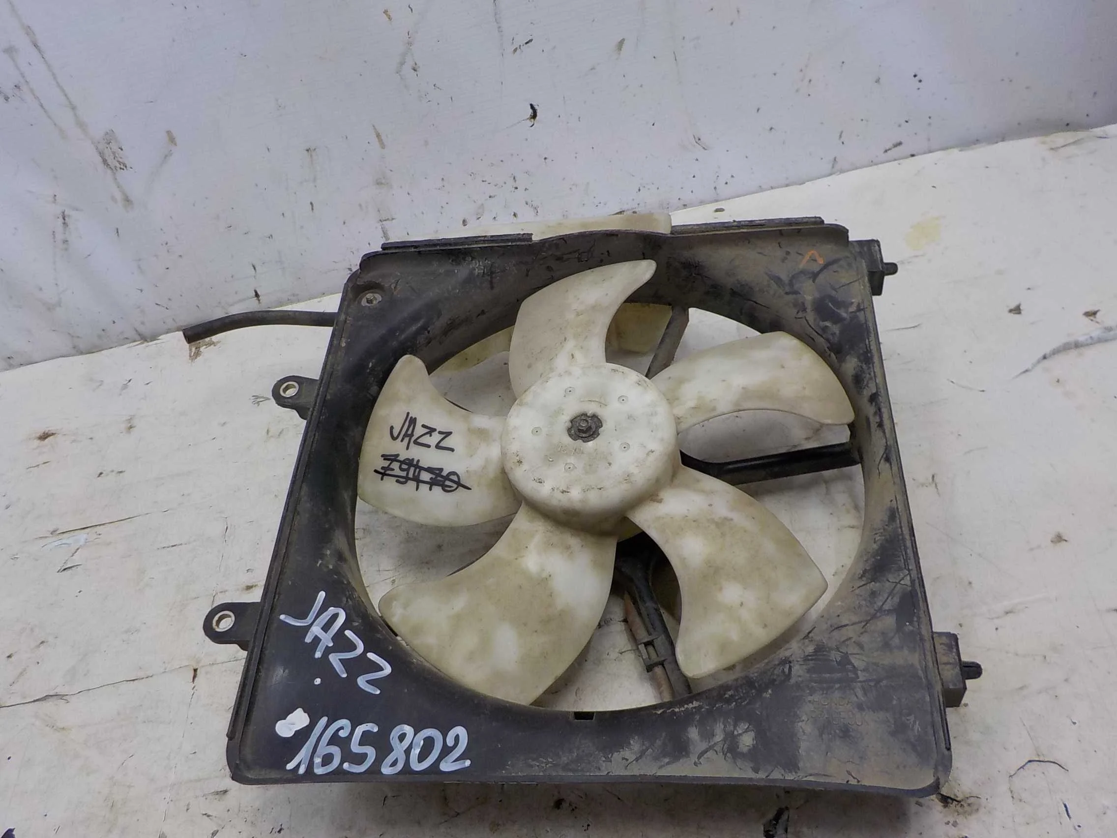 Диффузор радиатора Honda Fit GD (2001—2008)