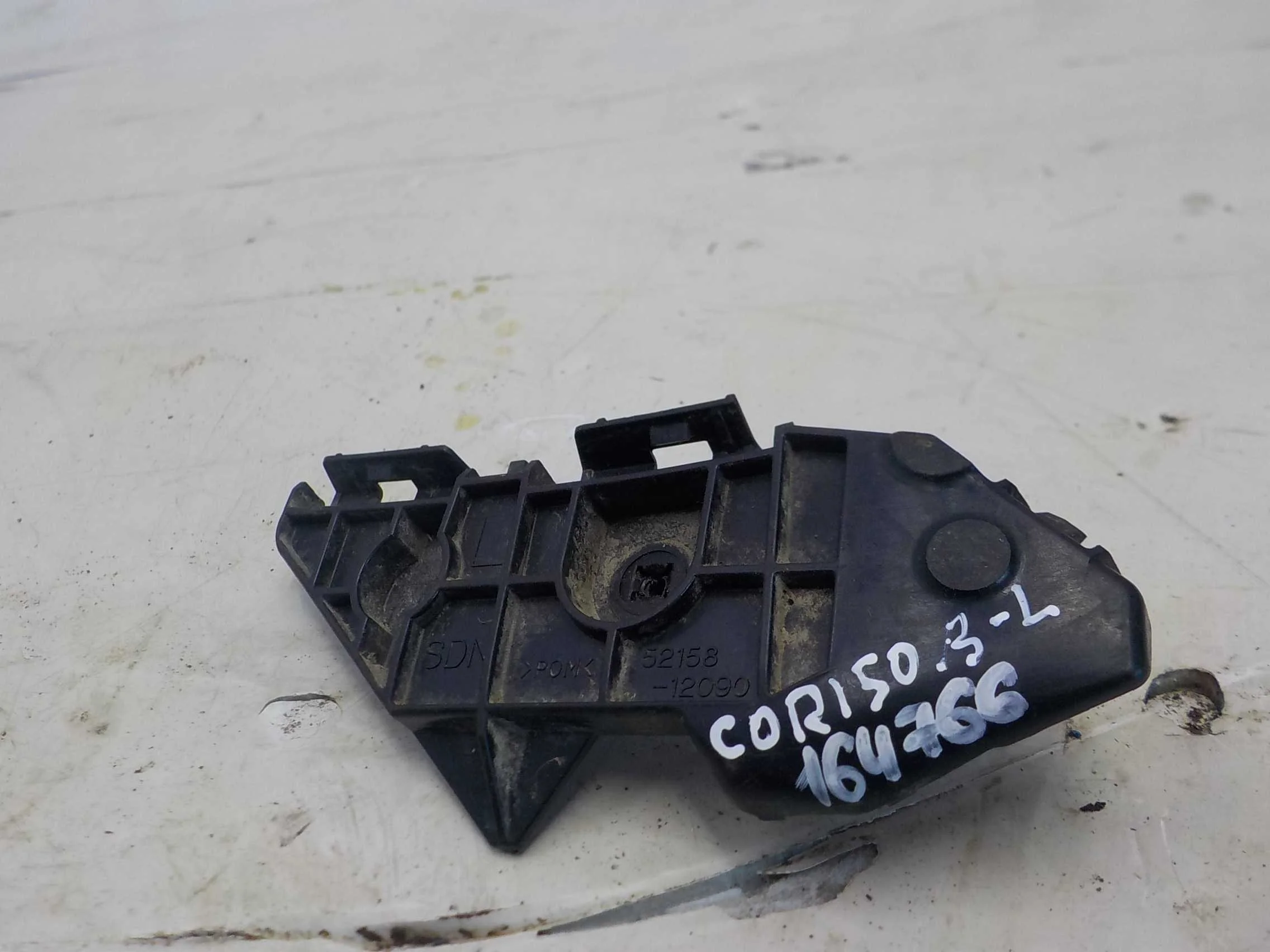 кронштейн бампера Toyota Corolla X (2006—2010) Зад Лево