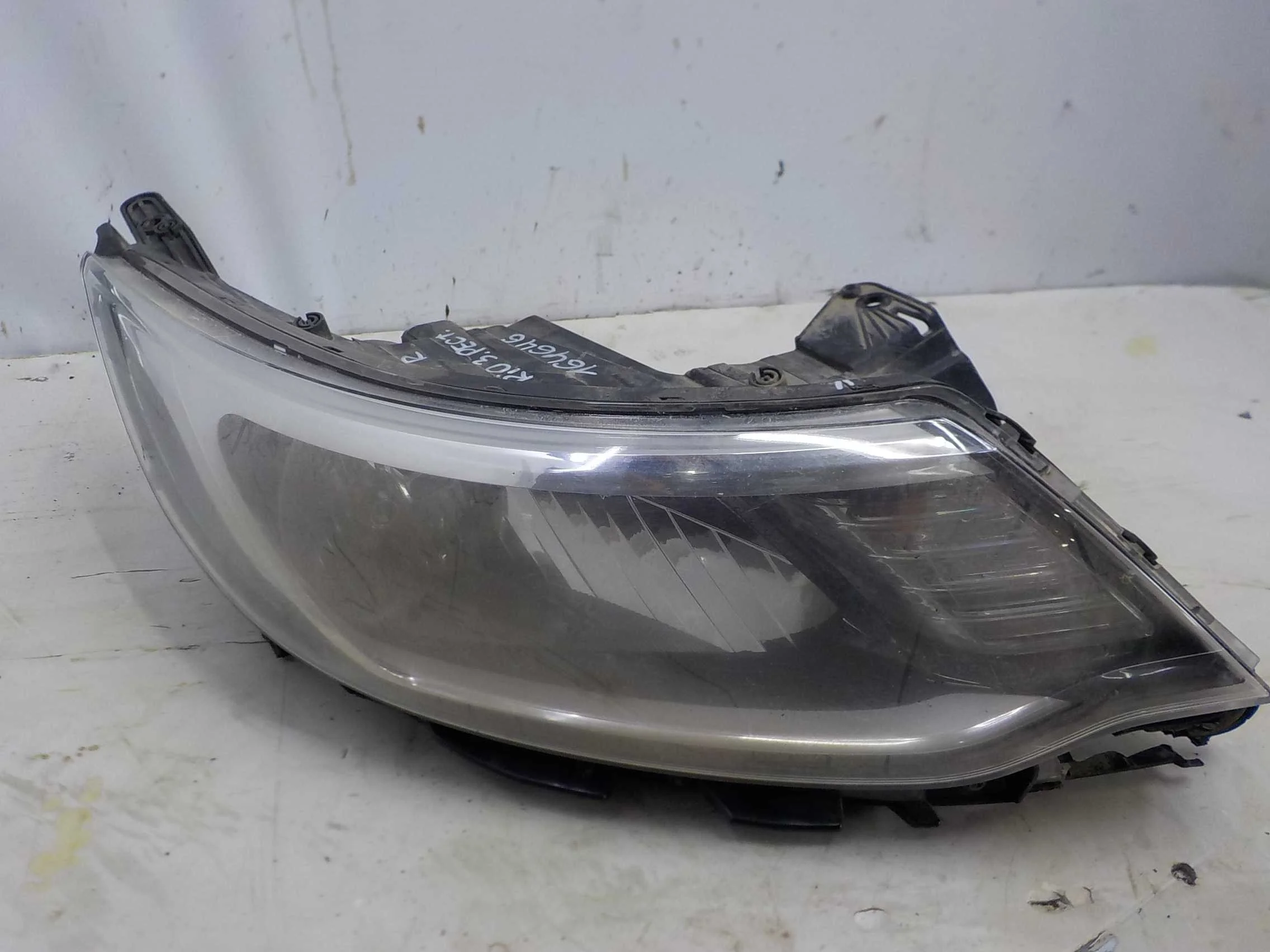 Фара Kia Rio III (2011—2015)  Право