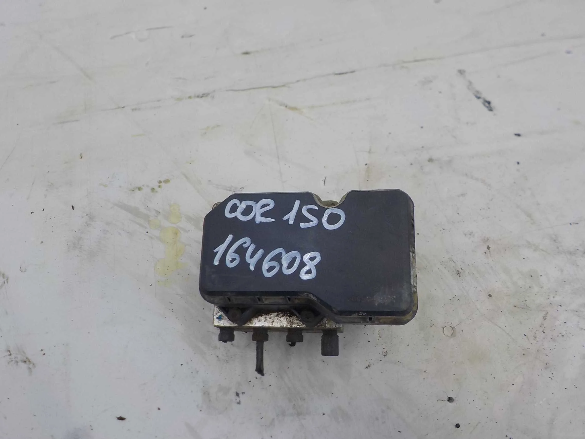 Блок управления ABS Toyota Corolla XI (2012—2016)