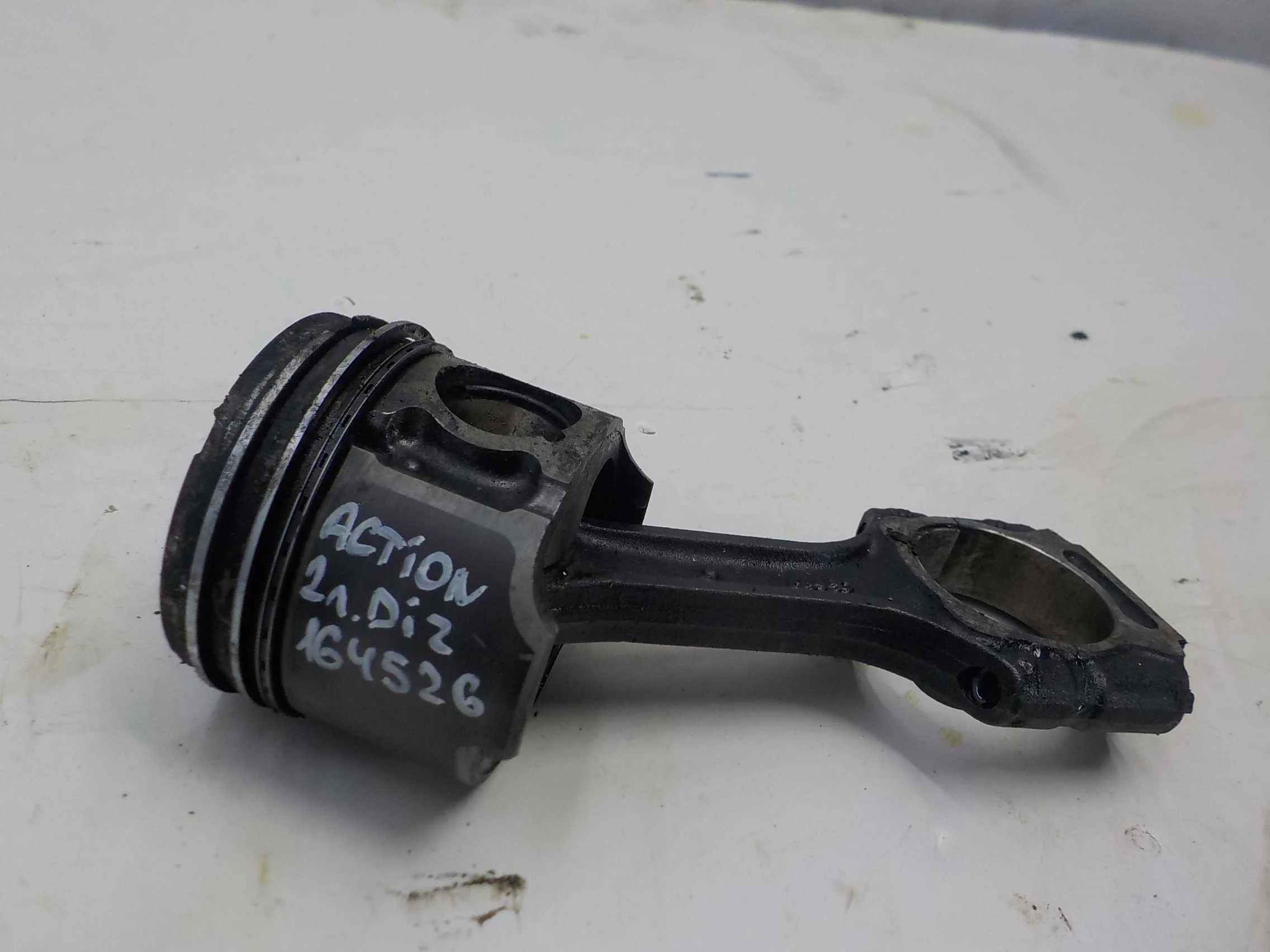 Поршень с шатуном SsangYong Actyon Sports I (2006—2012)