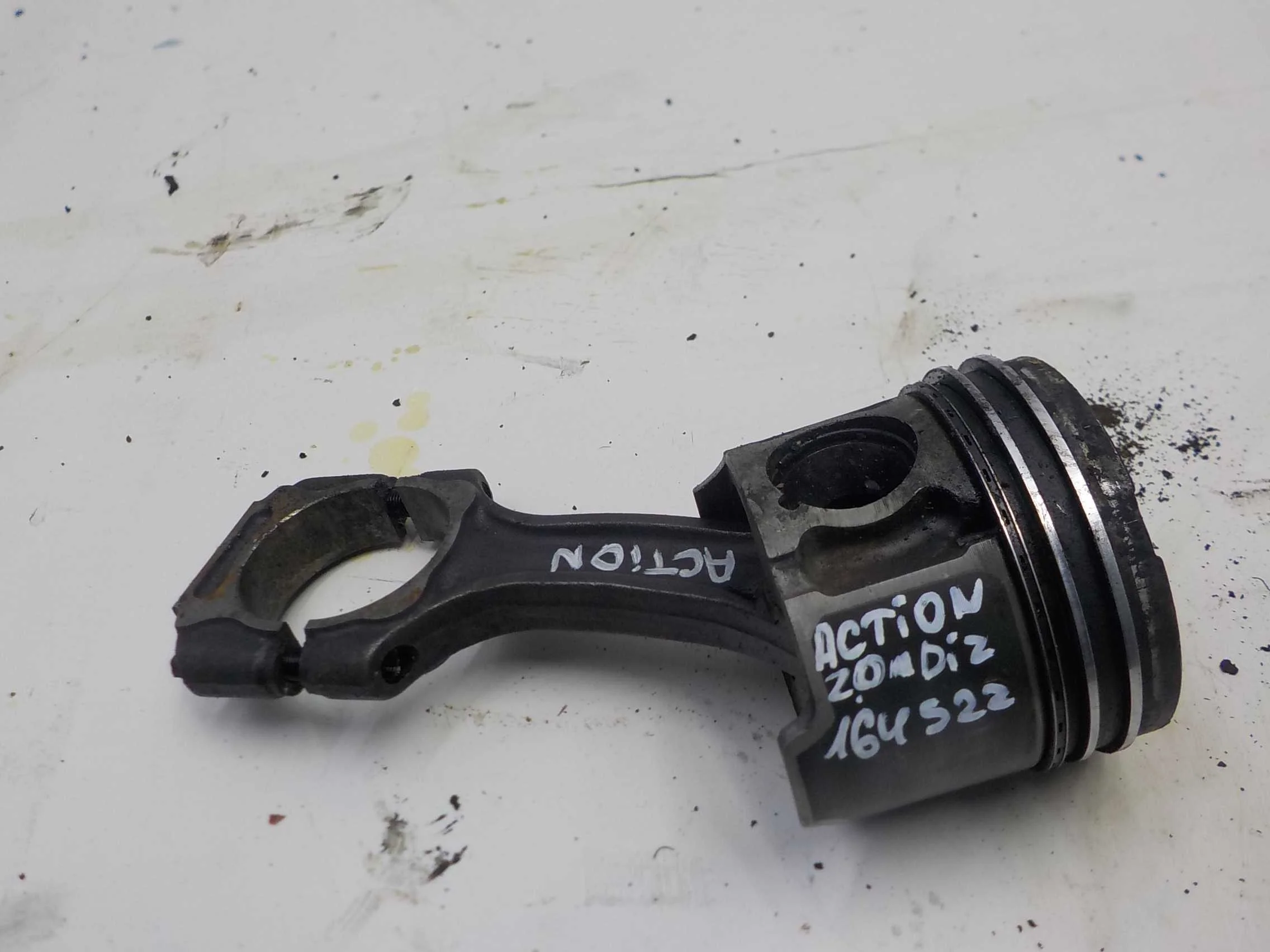 Поршень с шатуном SsangYong Actyon Sports I (2006—2012)