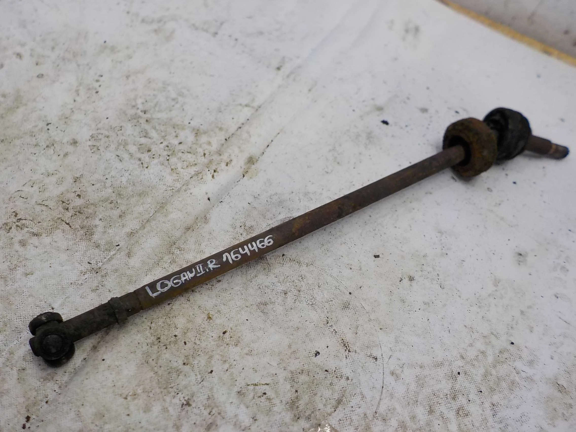 Привод Renault Logan II рестайлинг (2018—2022)  Право