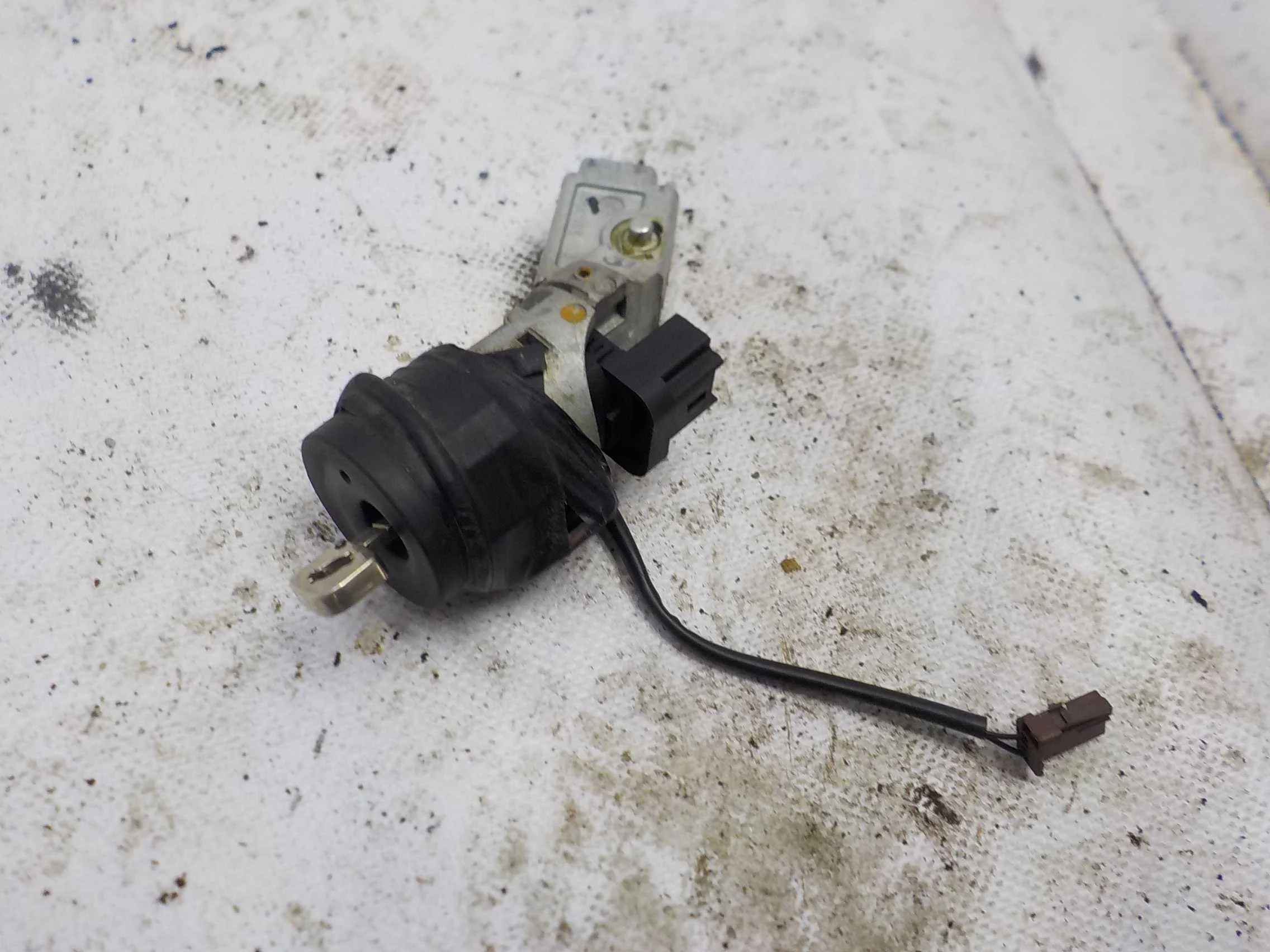 Замок зажигания Peugeot 308 I (2007—2011)