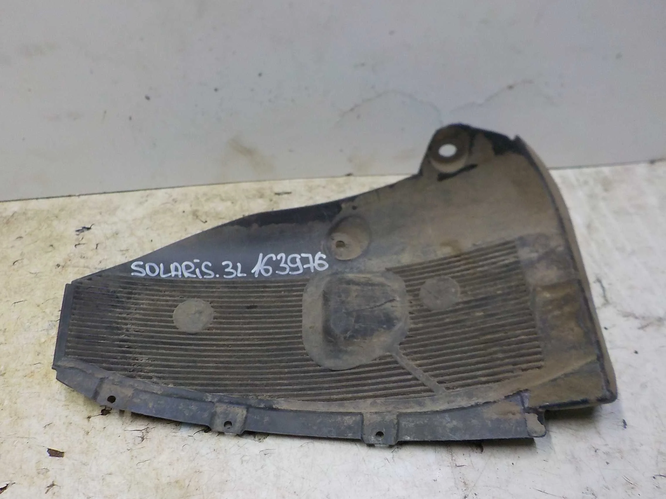 Подкрылок Hyundai Solaris I (2010—2014) Зад Лево