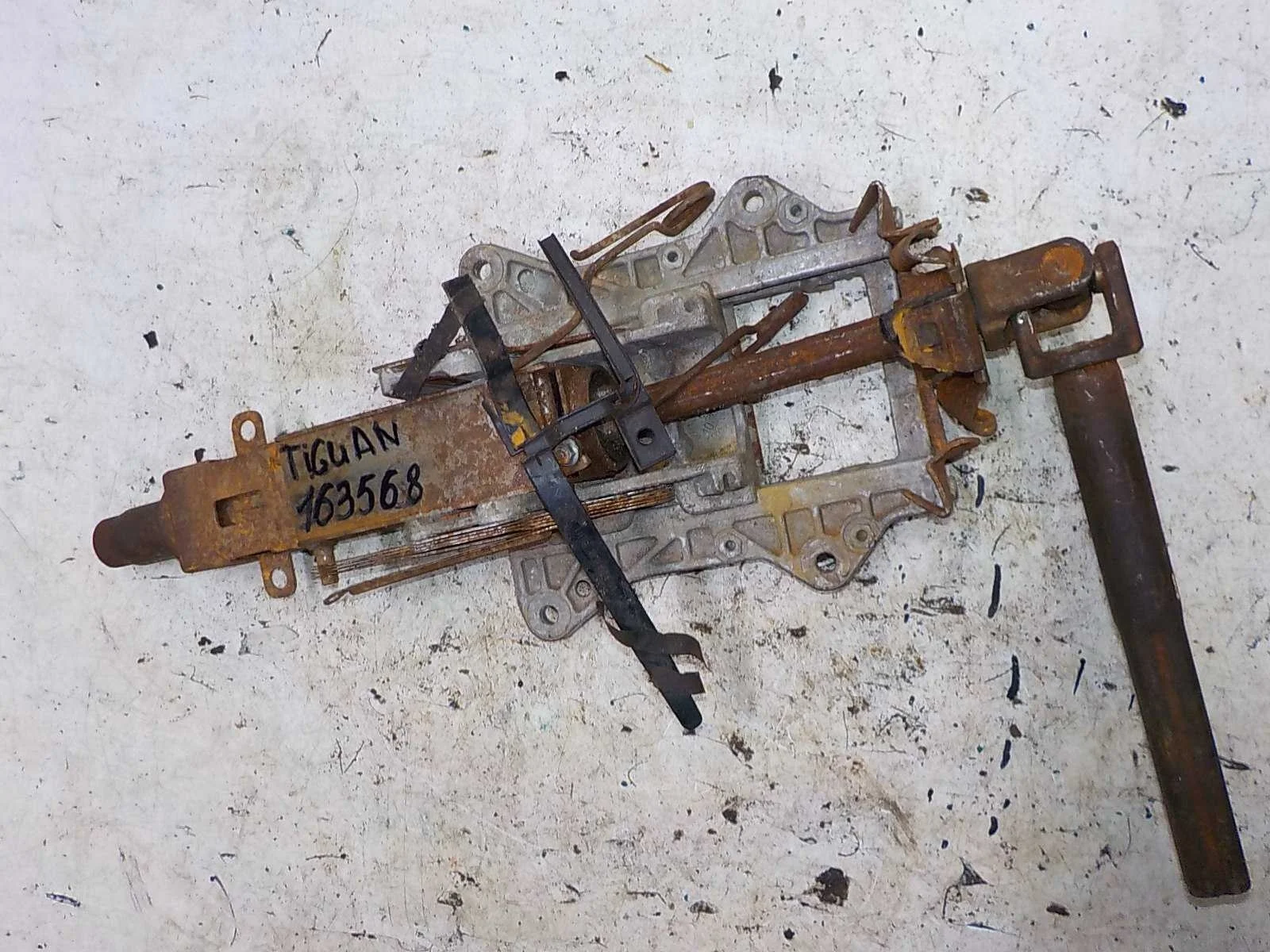 рулевая колонка Volkswagen Tiguan I рестайлинг (2011—2019)