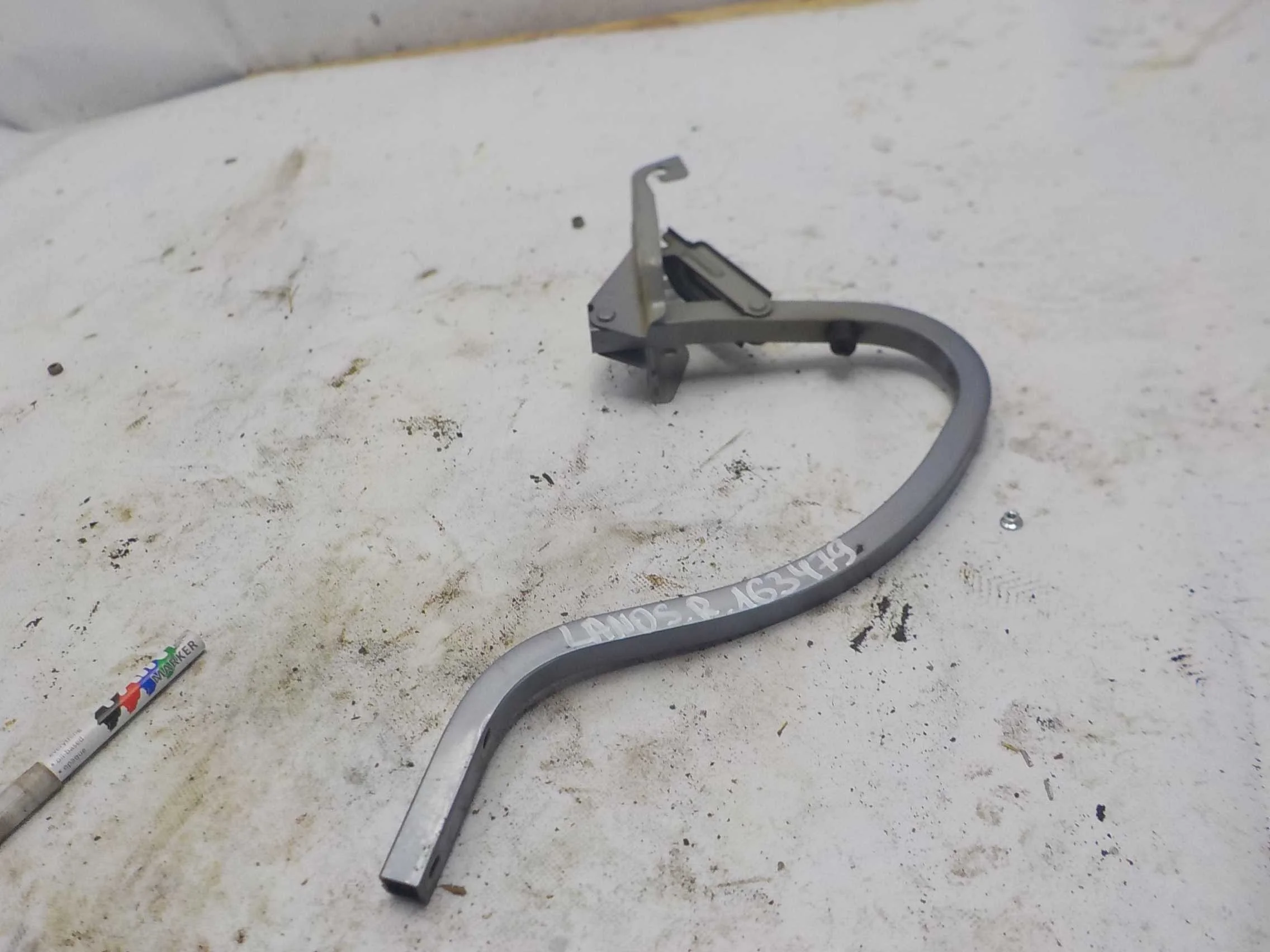 Петля крышки багажника Chevrolet Lanos I (2002—2009)  Право