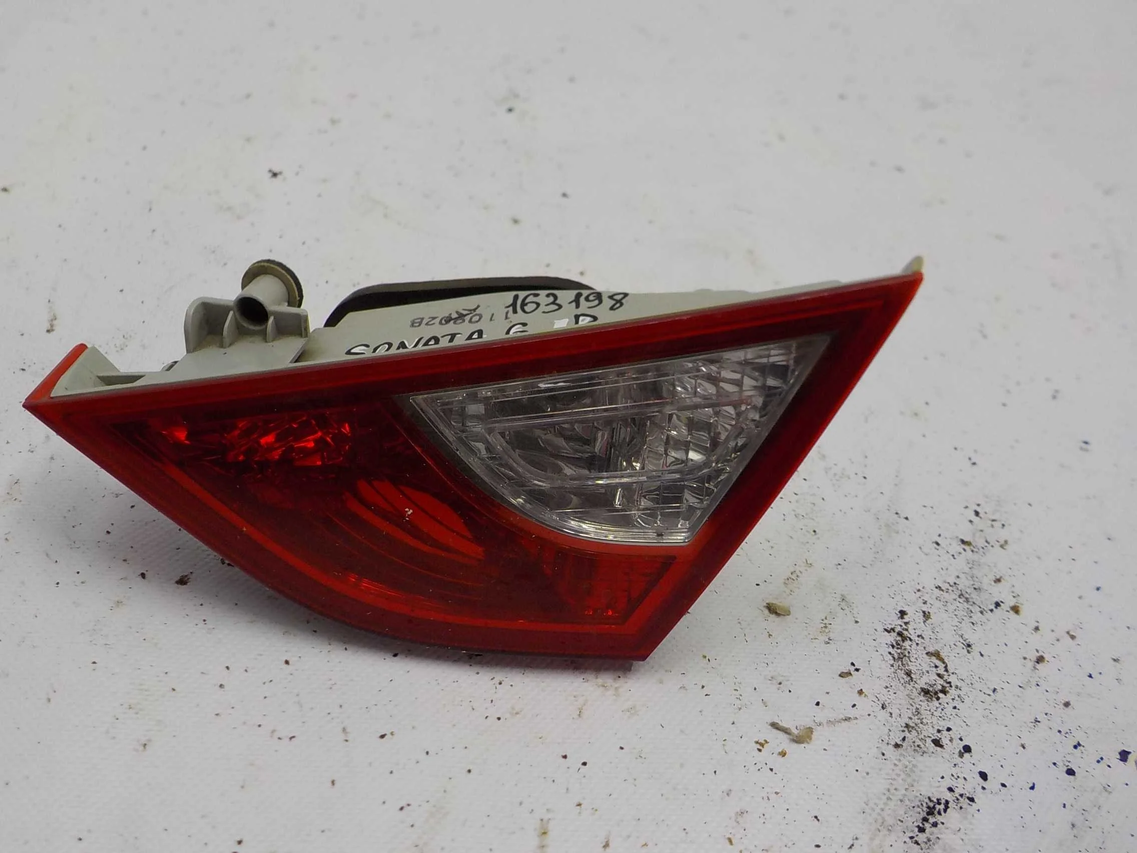 Фонарь Hyundai Sonata VI (2009—2014)  Право