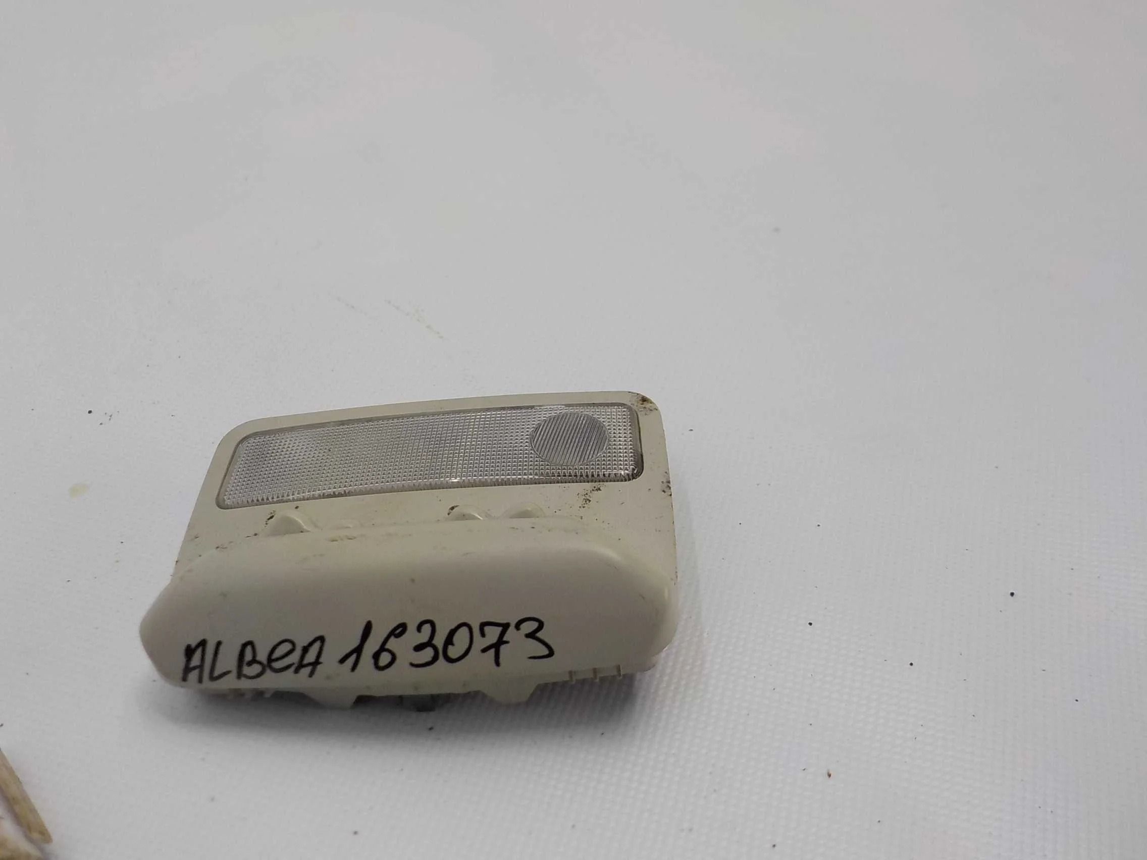 плафон освещения салона FIAT Albea I рестайлинг (2005—2012)