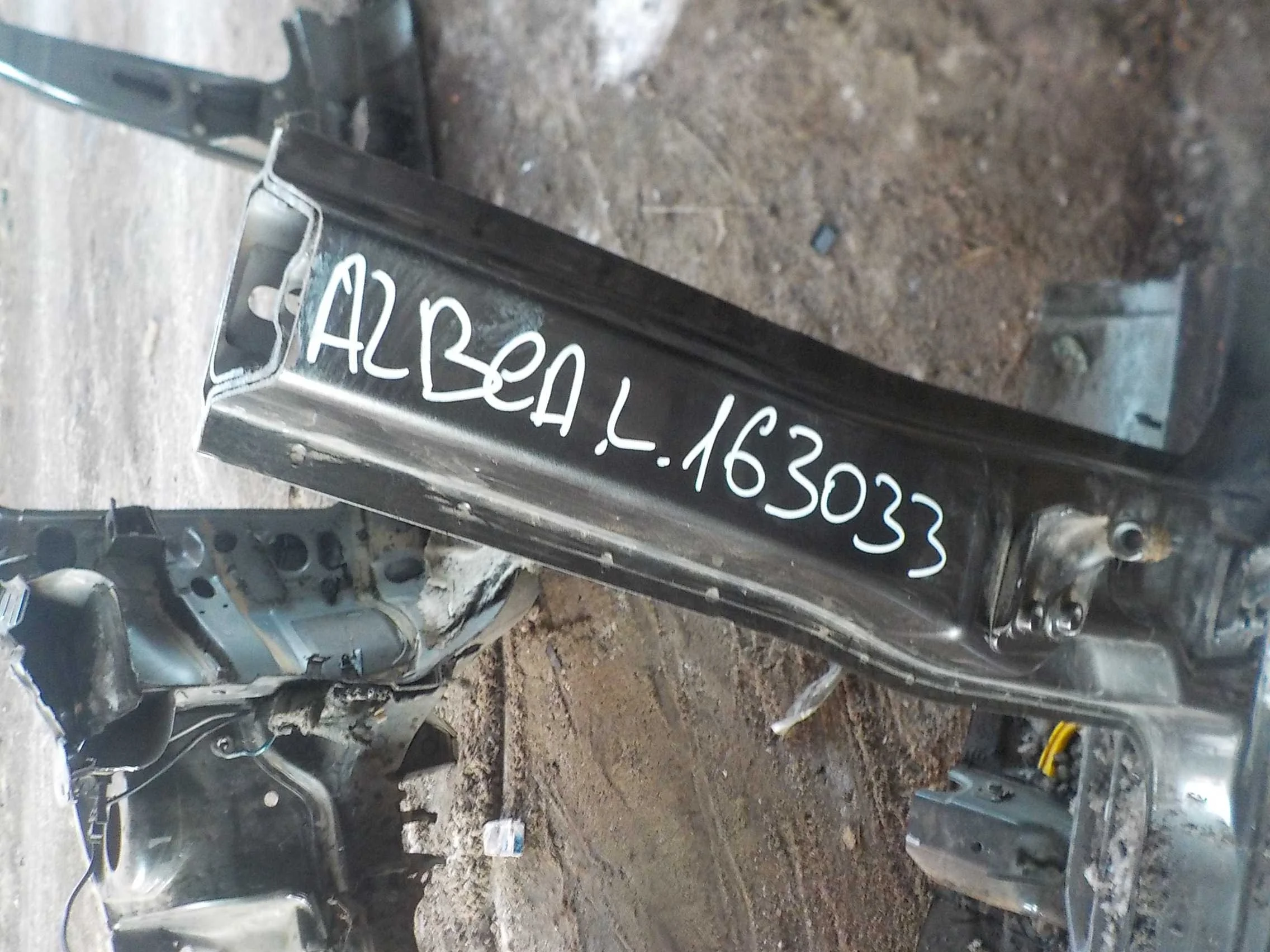 боковина кузова FIAT Albea I (2002—2005)