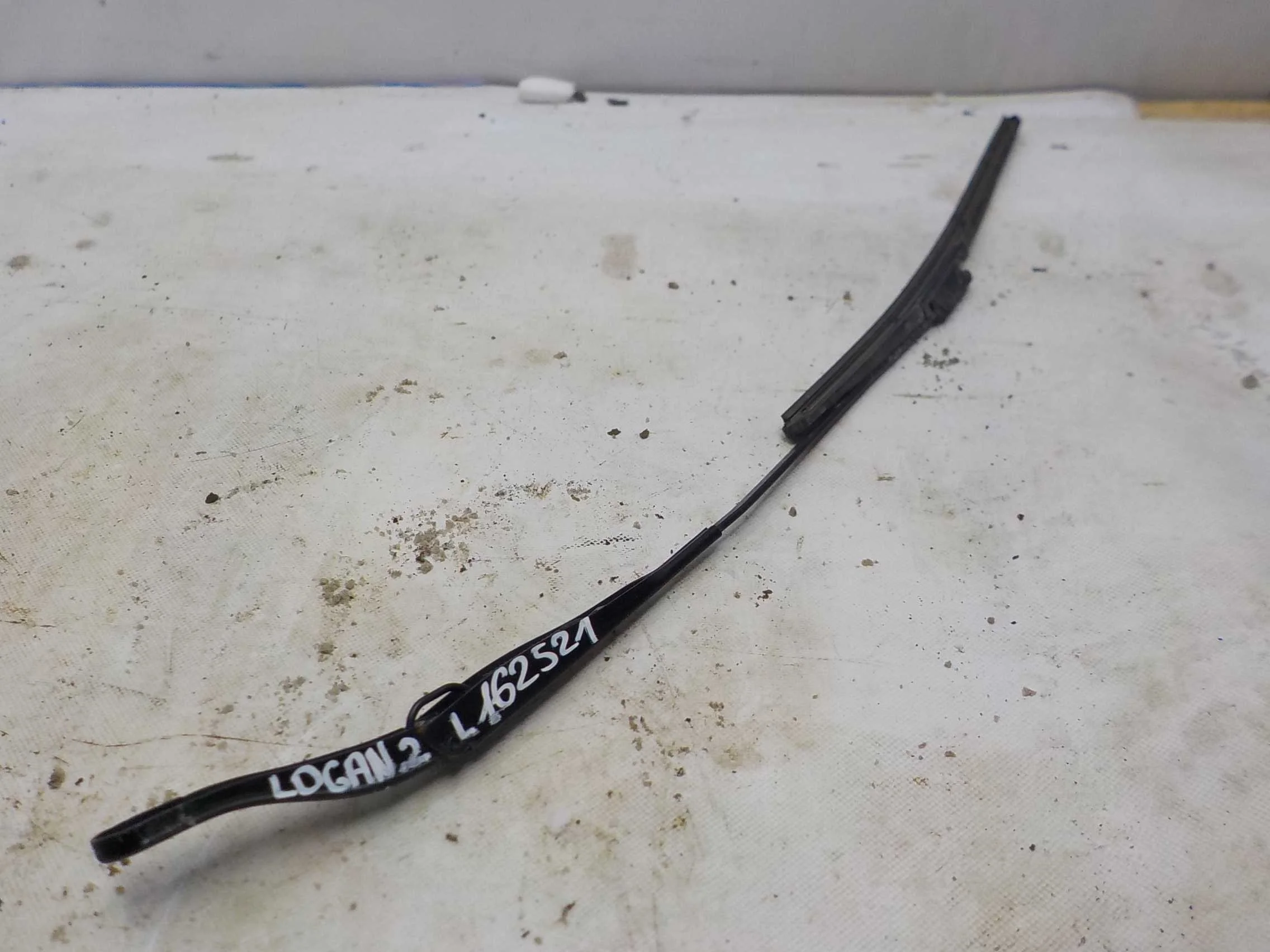 Поводок стеклоочистителя Renault Logan II (2012—2018)  Лево