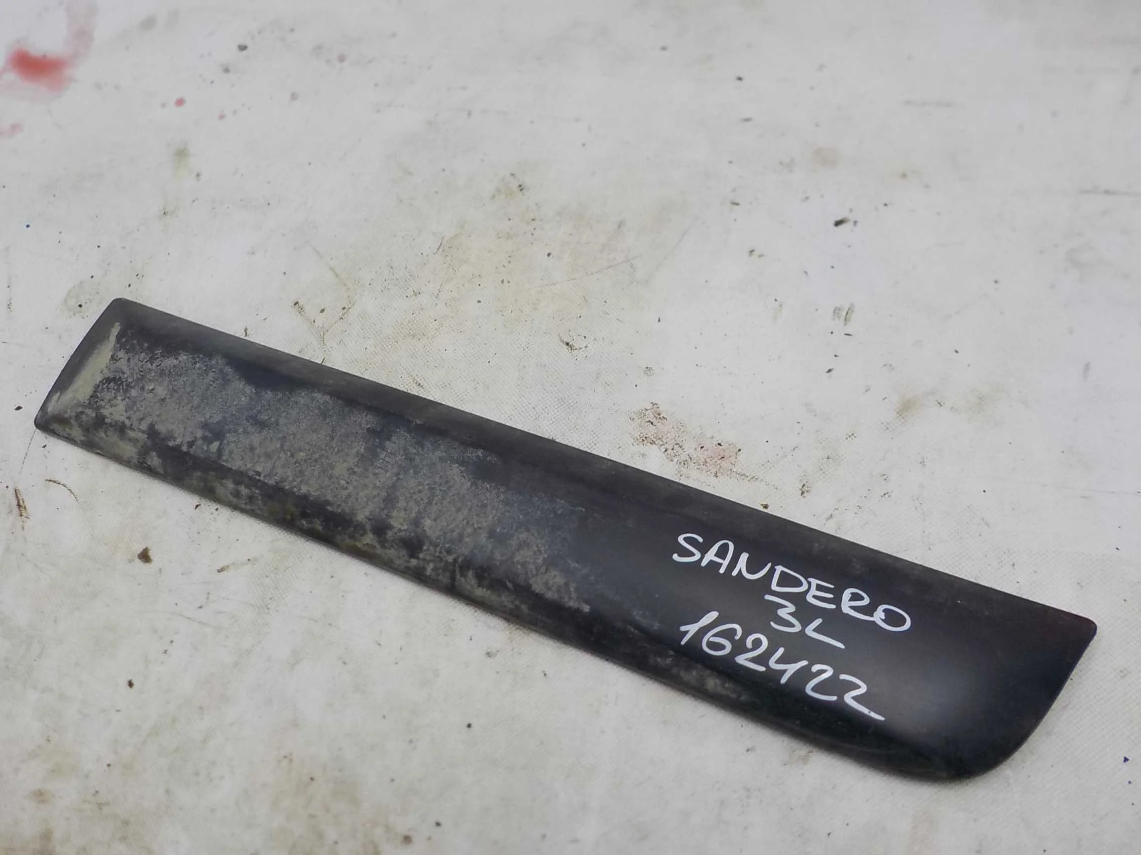 Накладка на дверь Renault Sandero I (2009—2014) Зад Лево