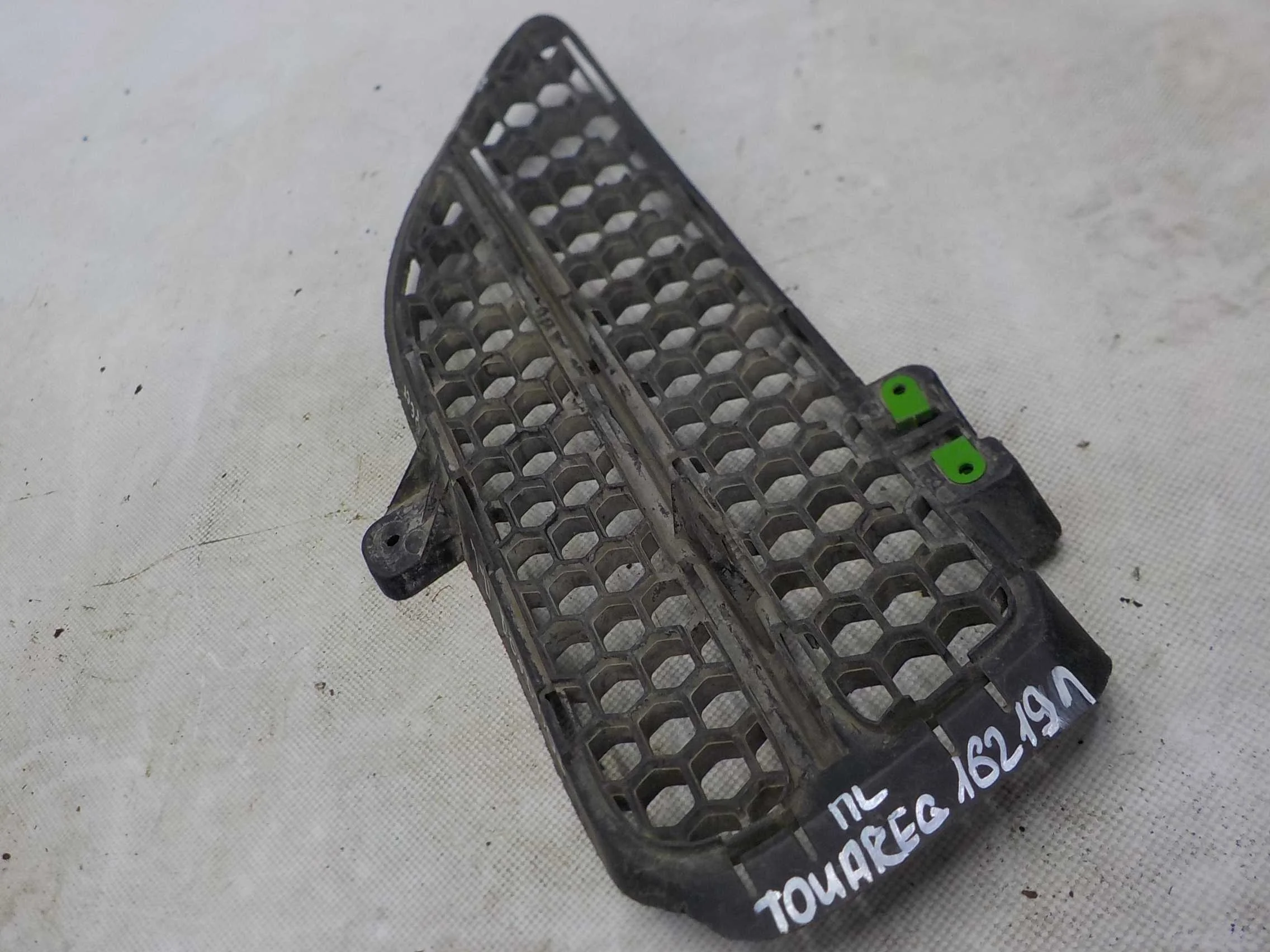 накладка на бампер Volkswagen Touareg I (2002—2006) Перед Лево