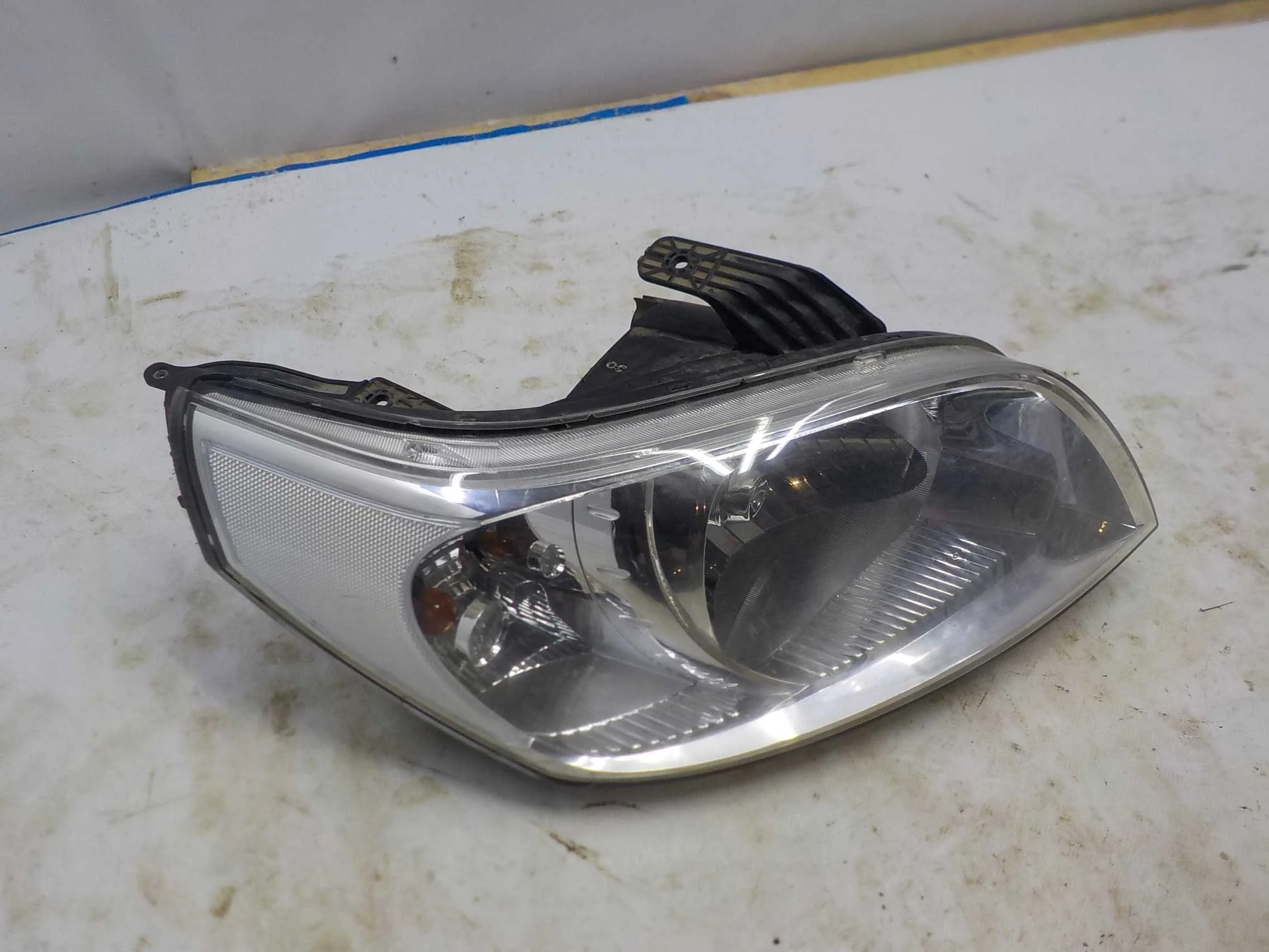 Фара Chevrolet Aveo I (2003—2008) Перед Право