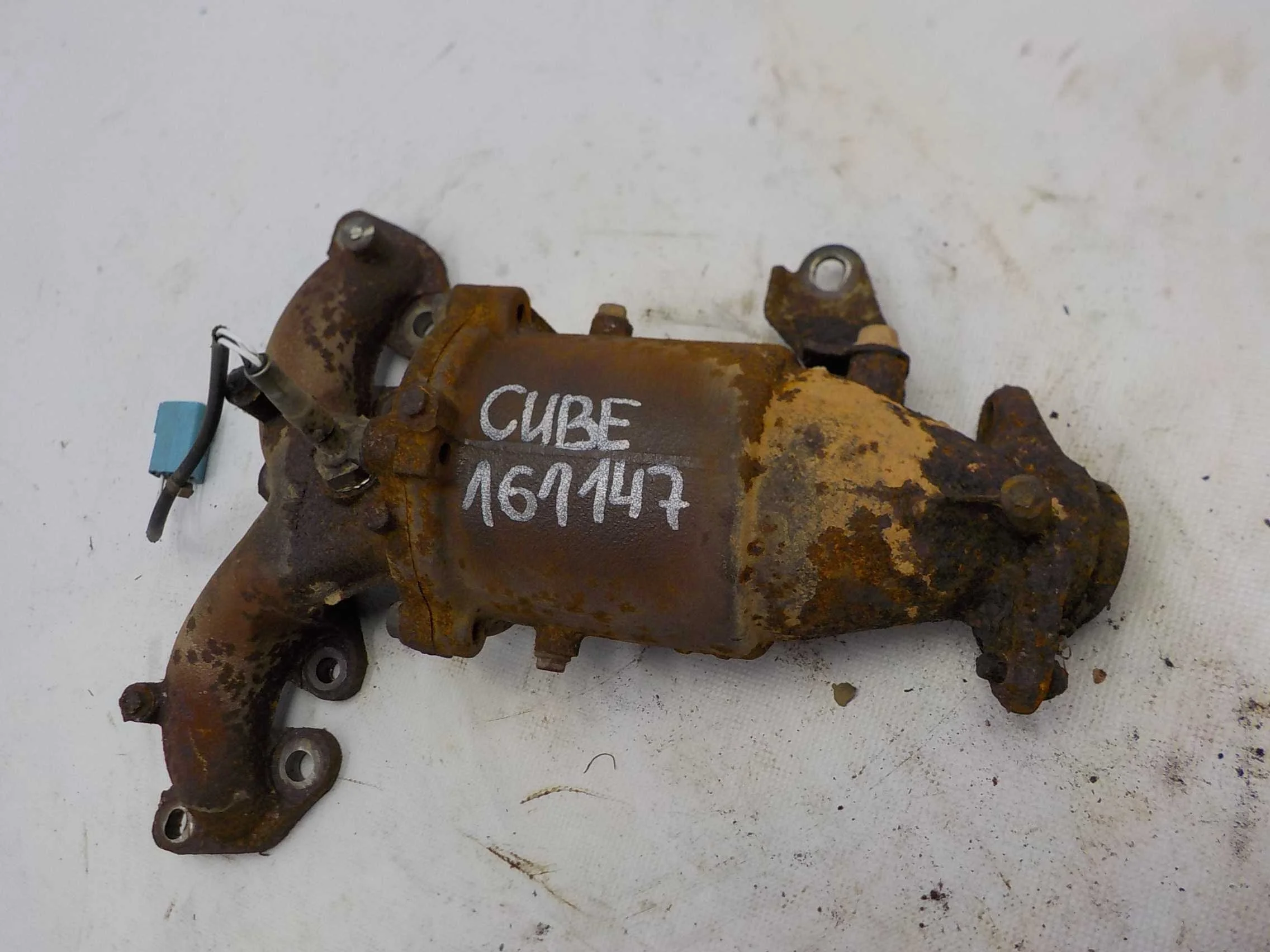 Коллектор выпускной Nissan Cube I (1998—2003)