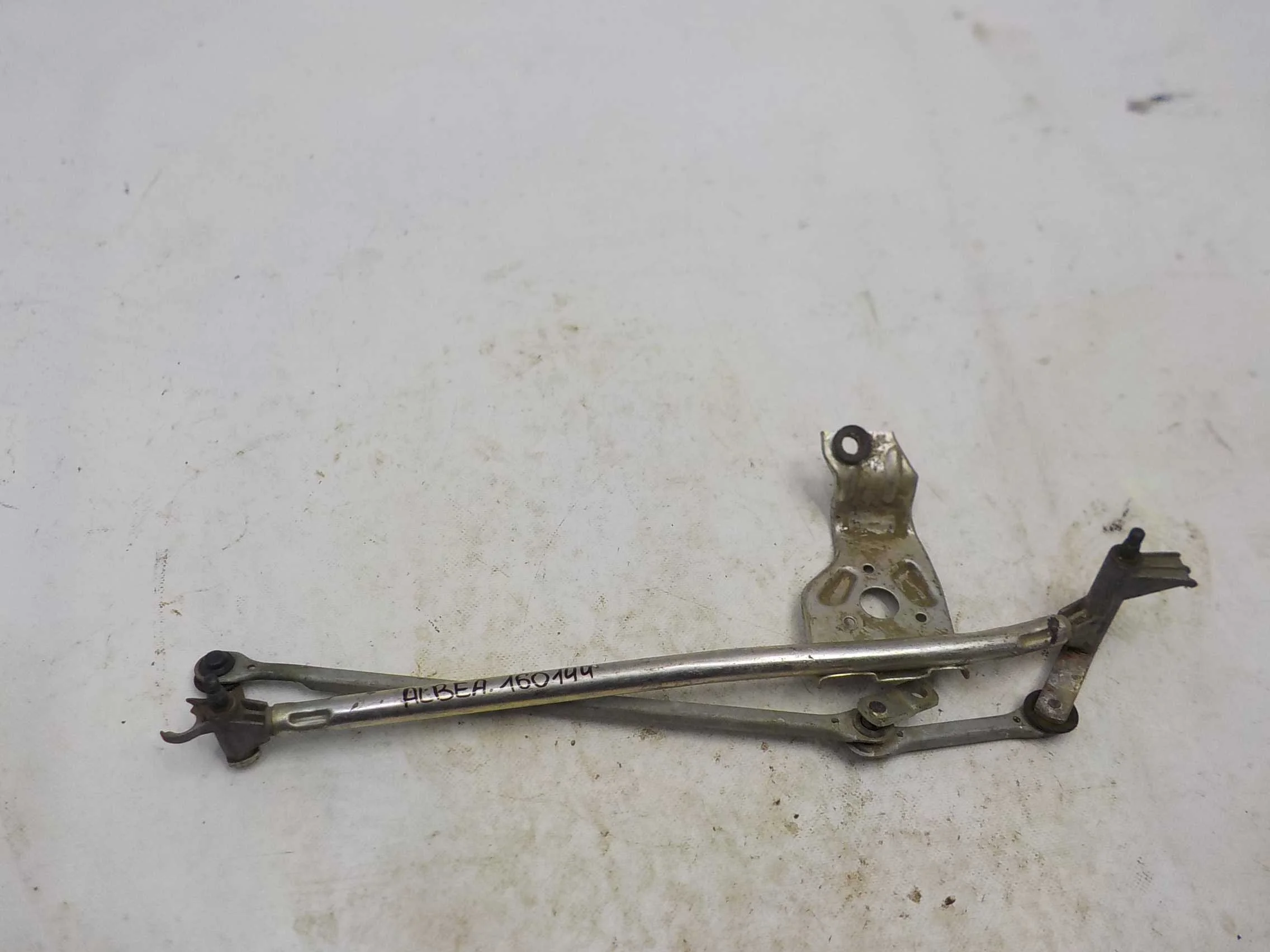 трапеция дворников FIAT Albea I (2002—2005)