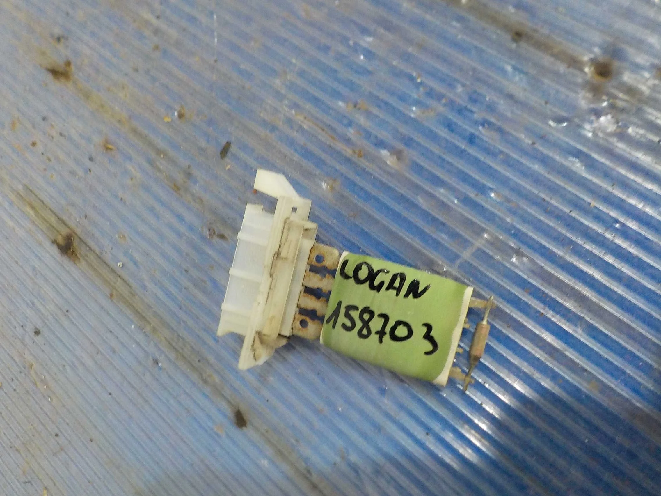 Резистор отопителя Renault Sandero Stepway I (2009—2014)