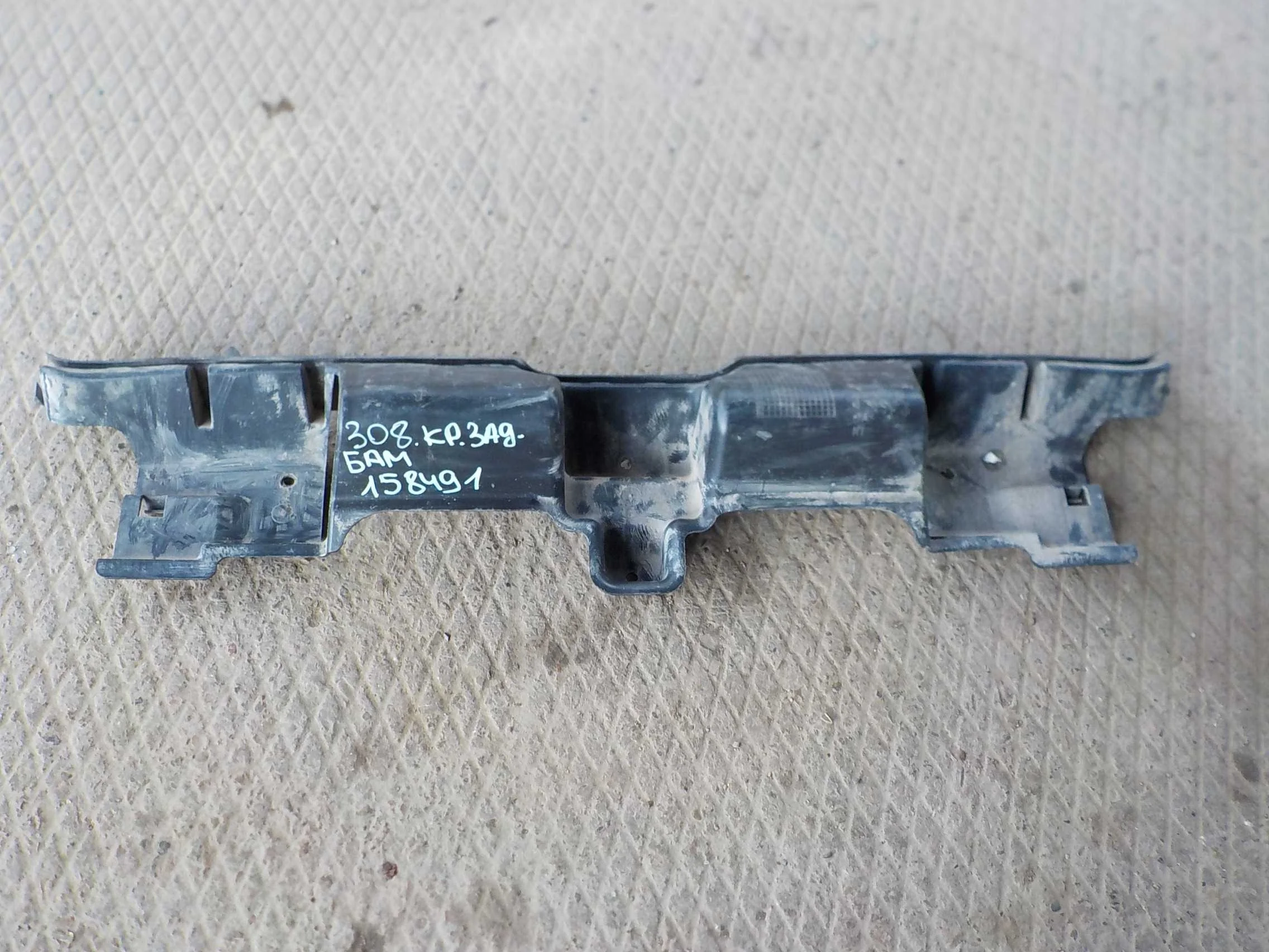 кронштейн бампера Peugeot 308 I (2007—2011)