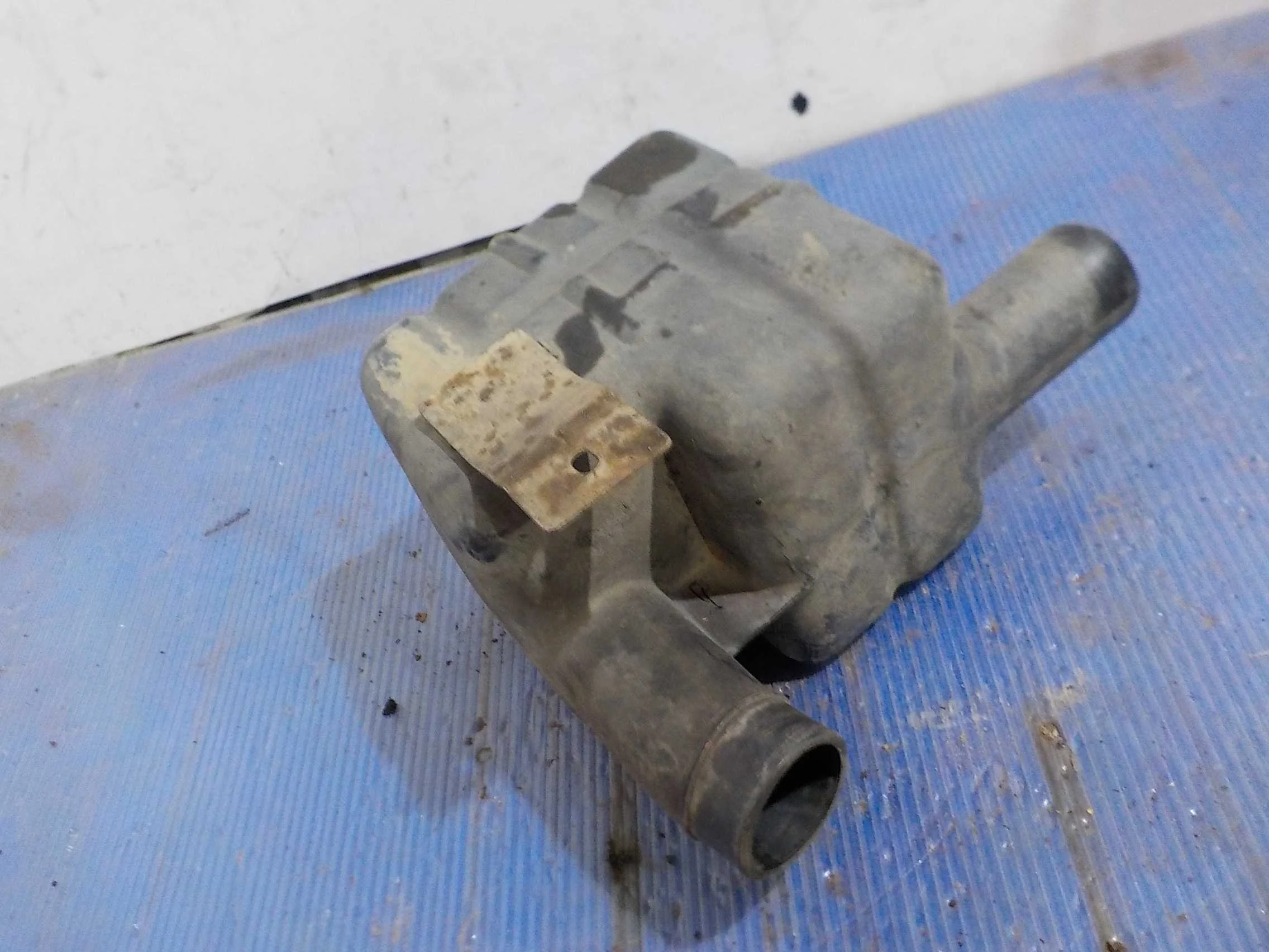 Резонатор воздушного фильтра Daewoo Nexia I (1995—2008)