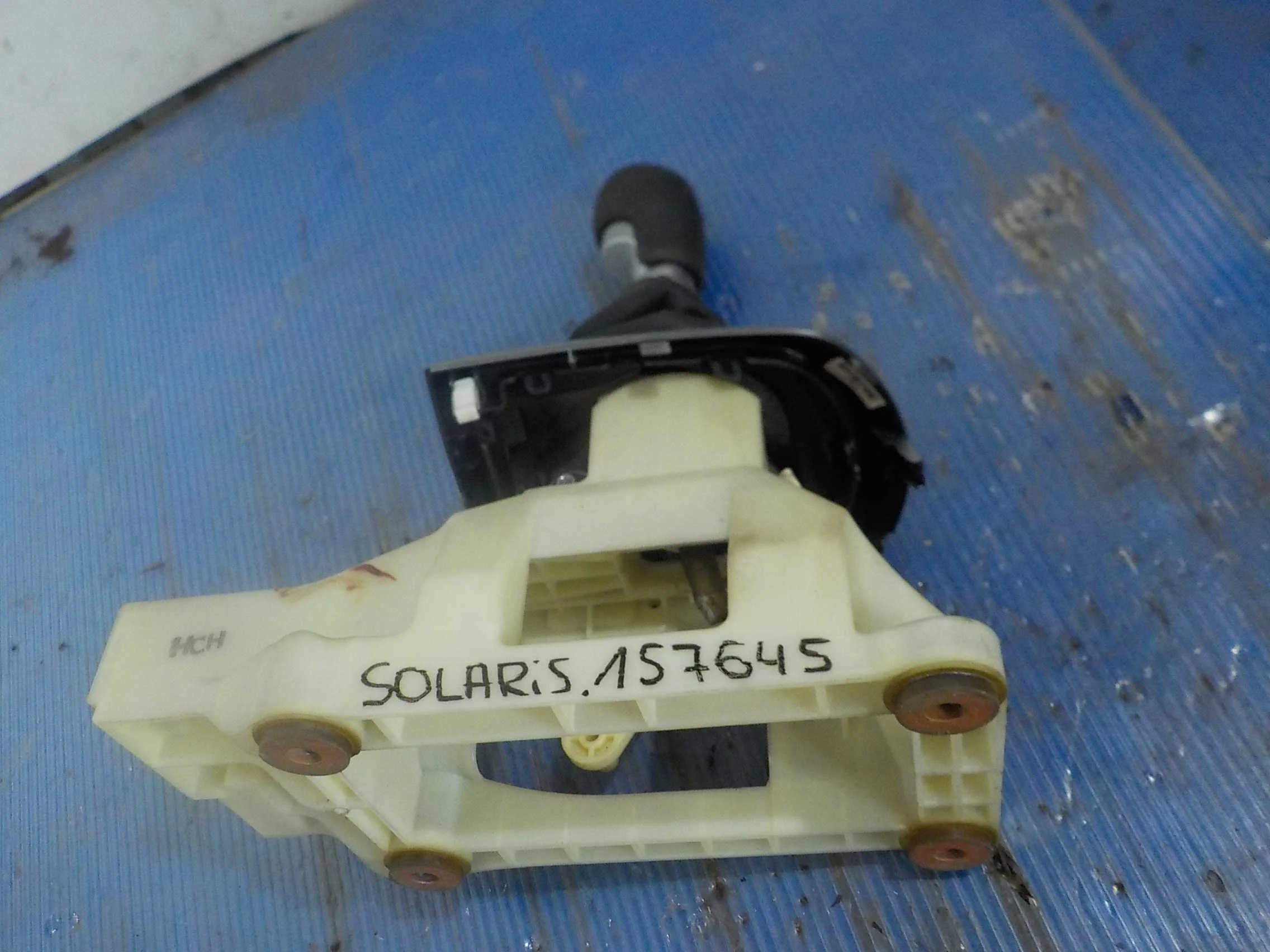 рычаг переключения кпп Hyundai Solaris I (2010—2014)