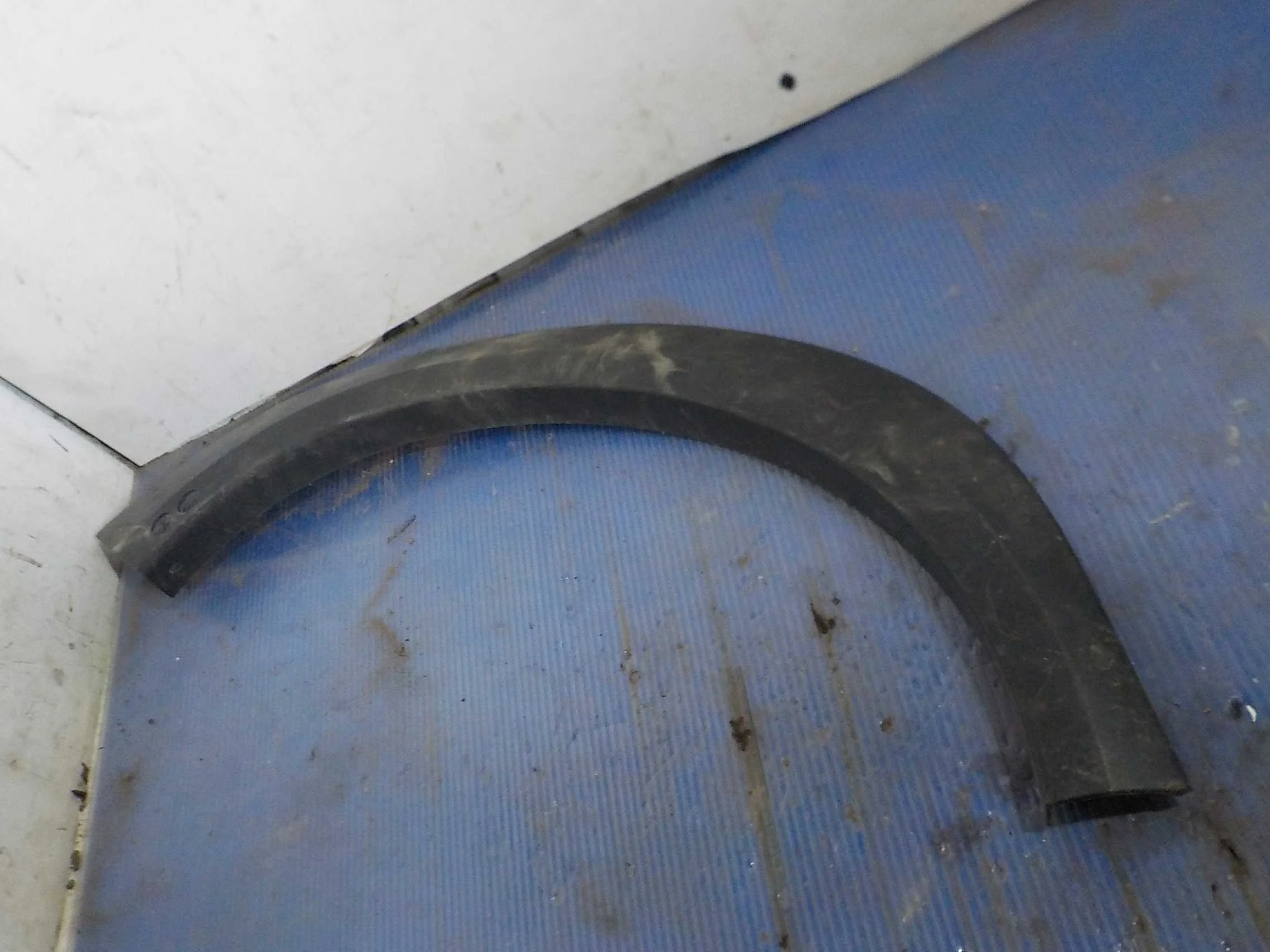 Накладка на крыло Volvo XC70 II (2007—2013) Зад Право