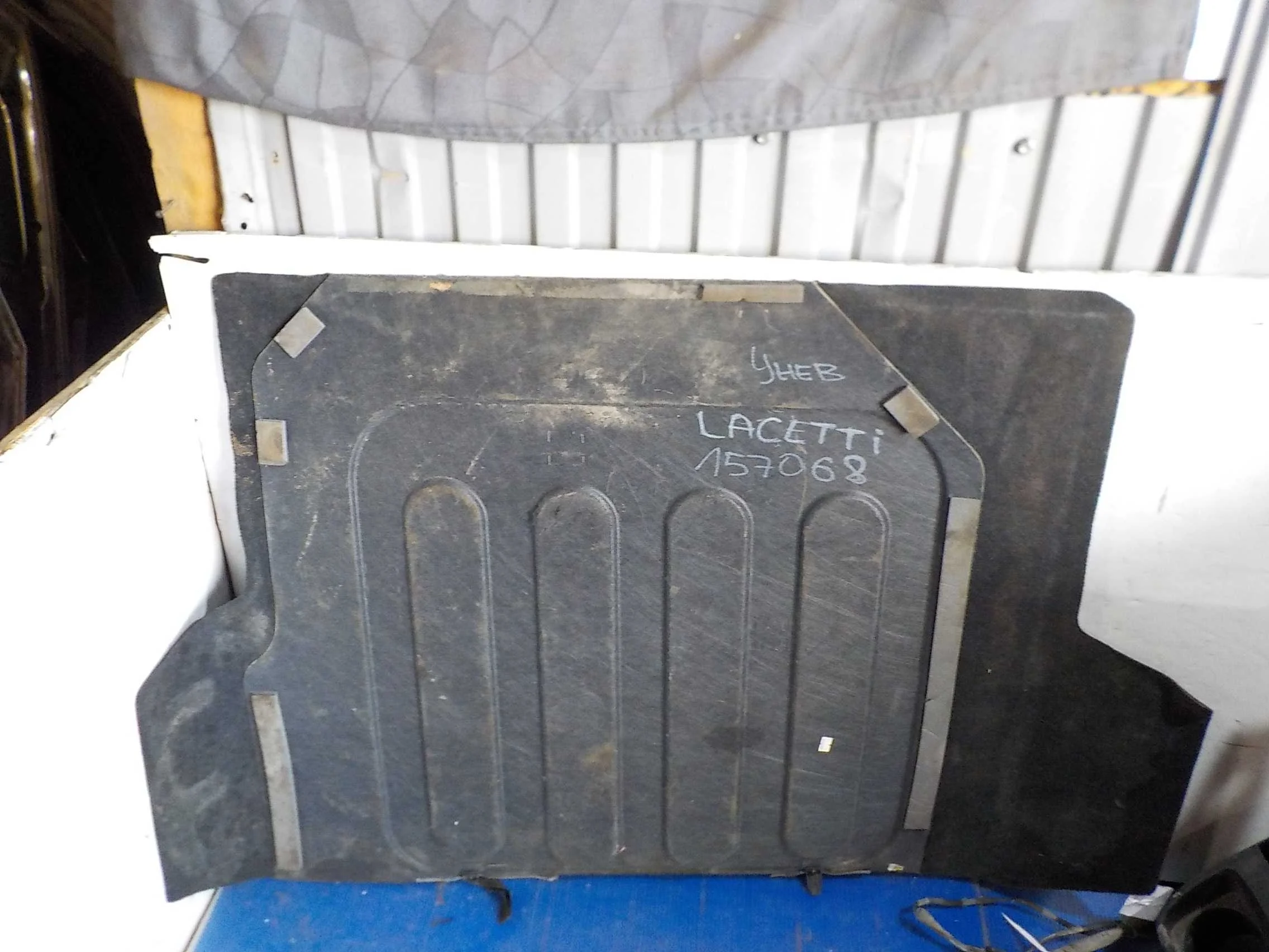 Пол багажника Chevrolet Aveo I (2003—2008)