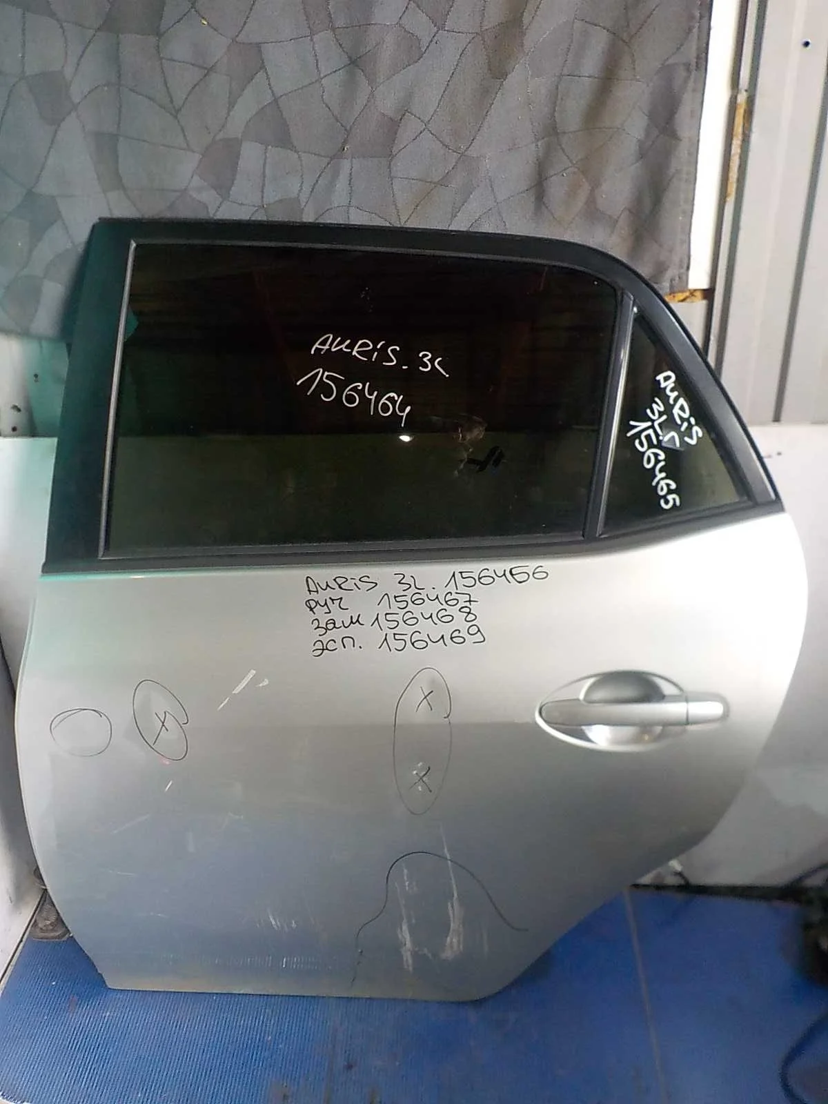 ручка двери внешняя Toyota Auris E150 (2006—2010) Зад Лево